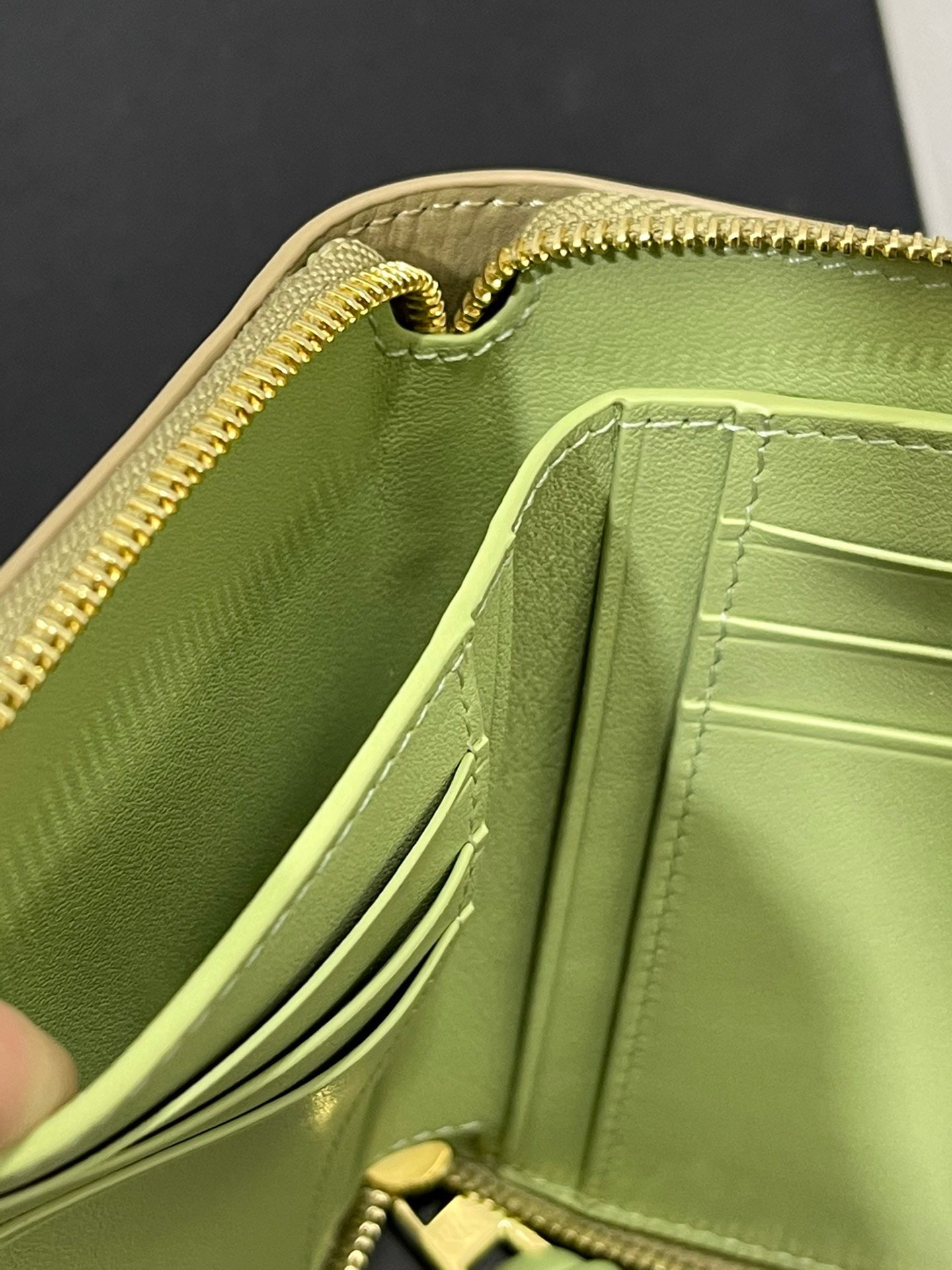 Loewe Wallet