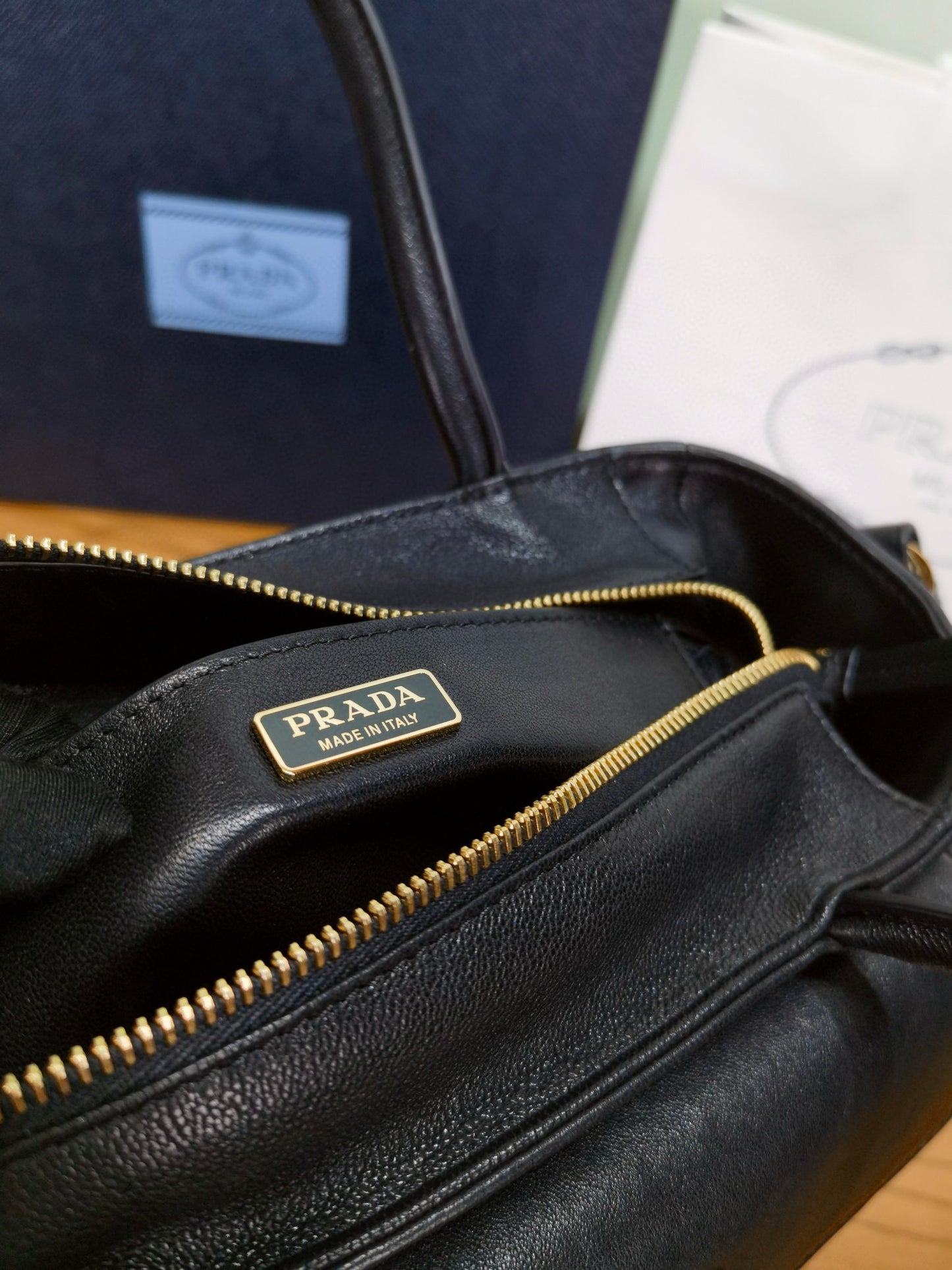 Prada Handbag 24x13x7.5cm