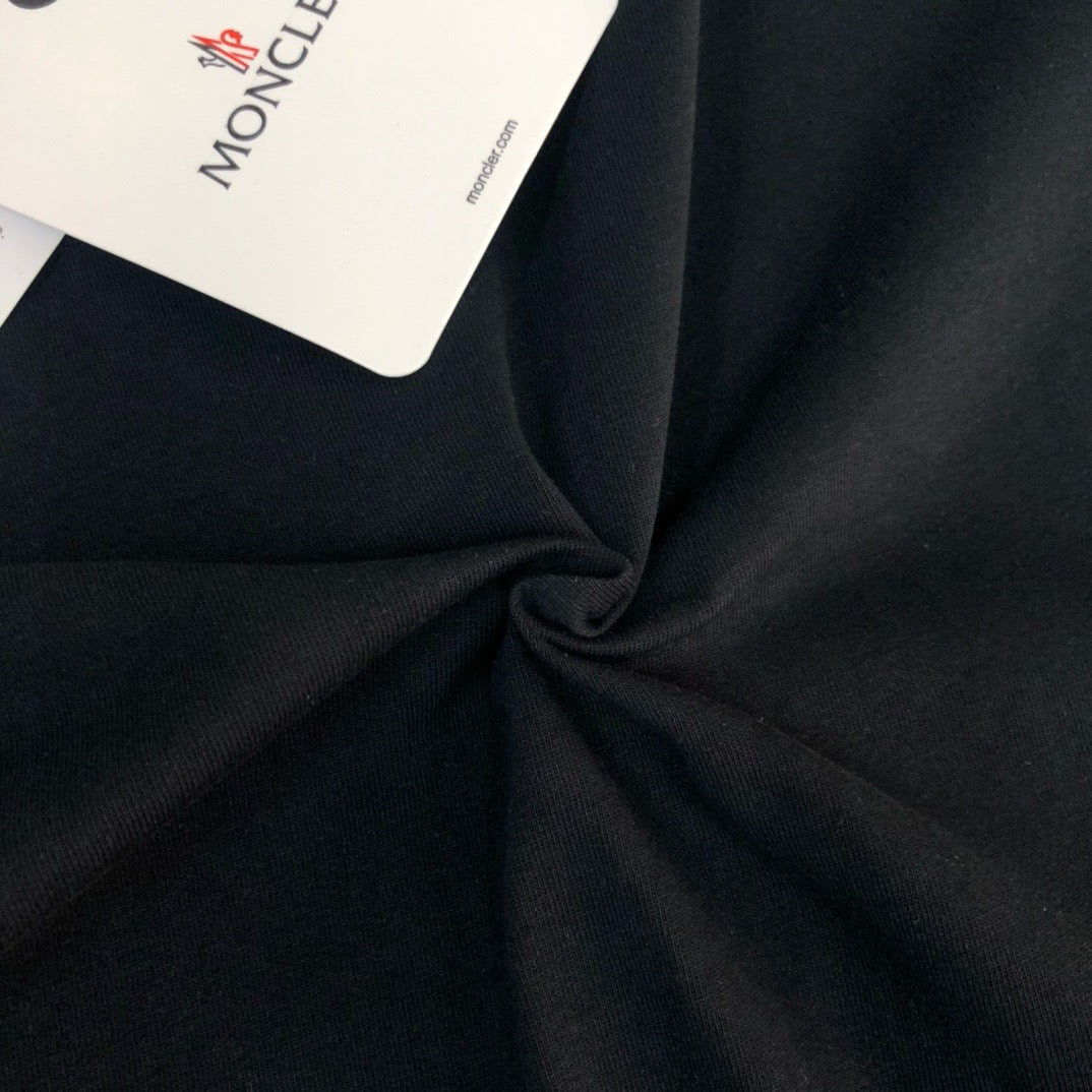 Moncler T-shirt