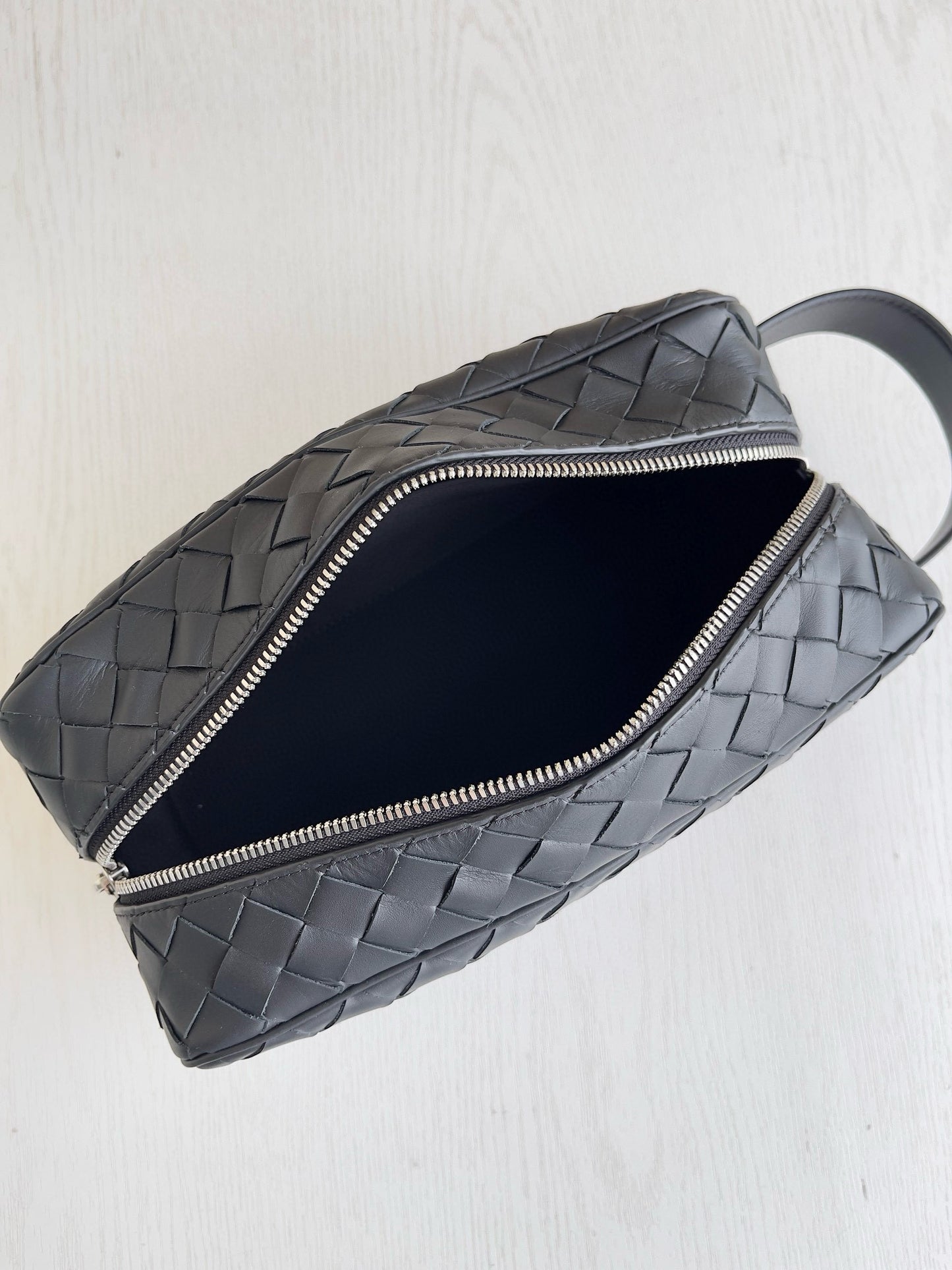 Bottega Veneta Messenger Bag