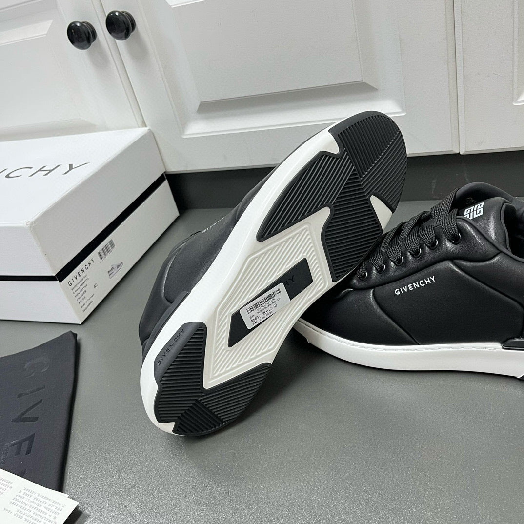 Givenchy Sneakers