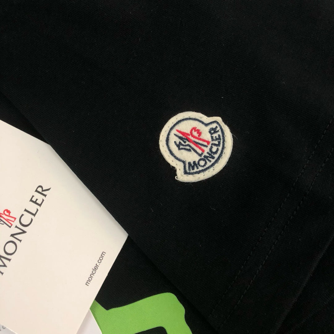 Moncler T-shirt