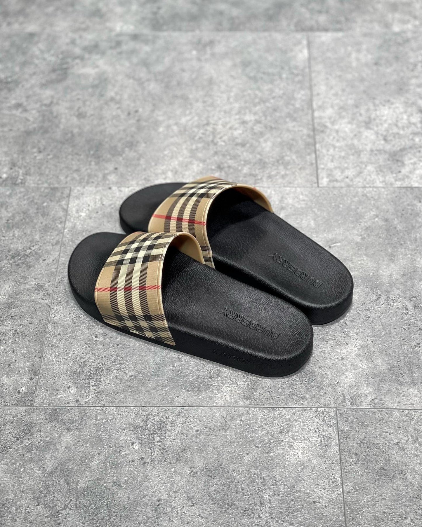 Sandalias Burberry