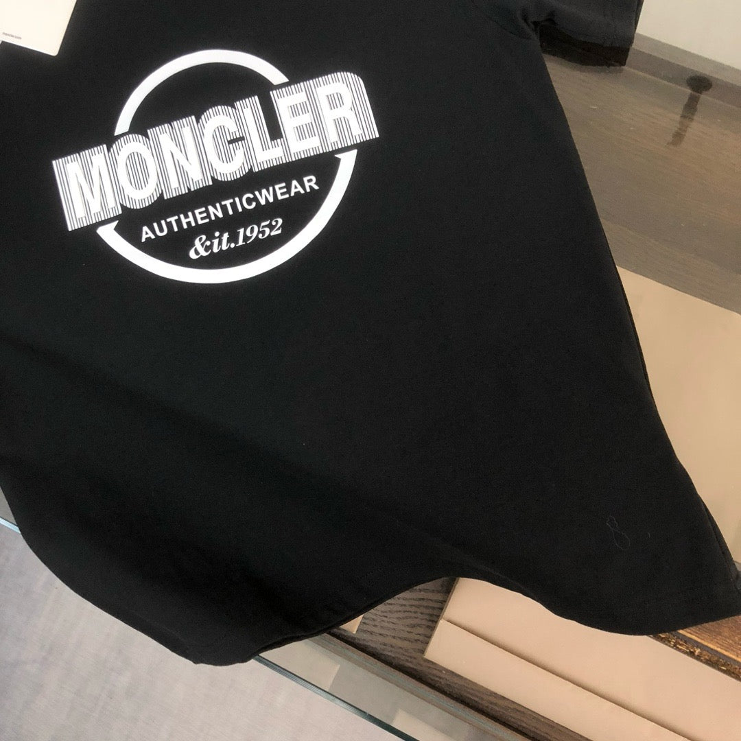 Moncler T-shirt