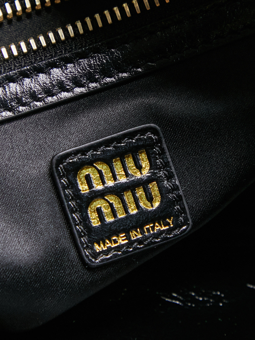 Miu Miu Bowling Bag 28x15x13cm