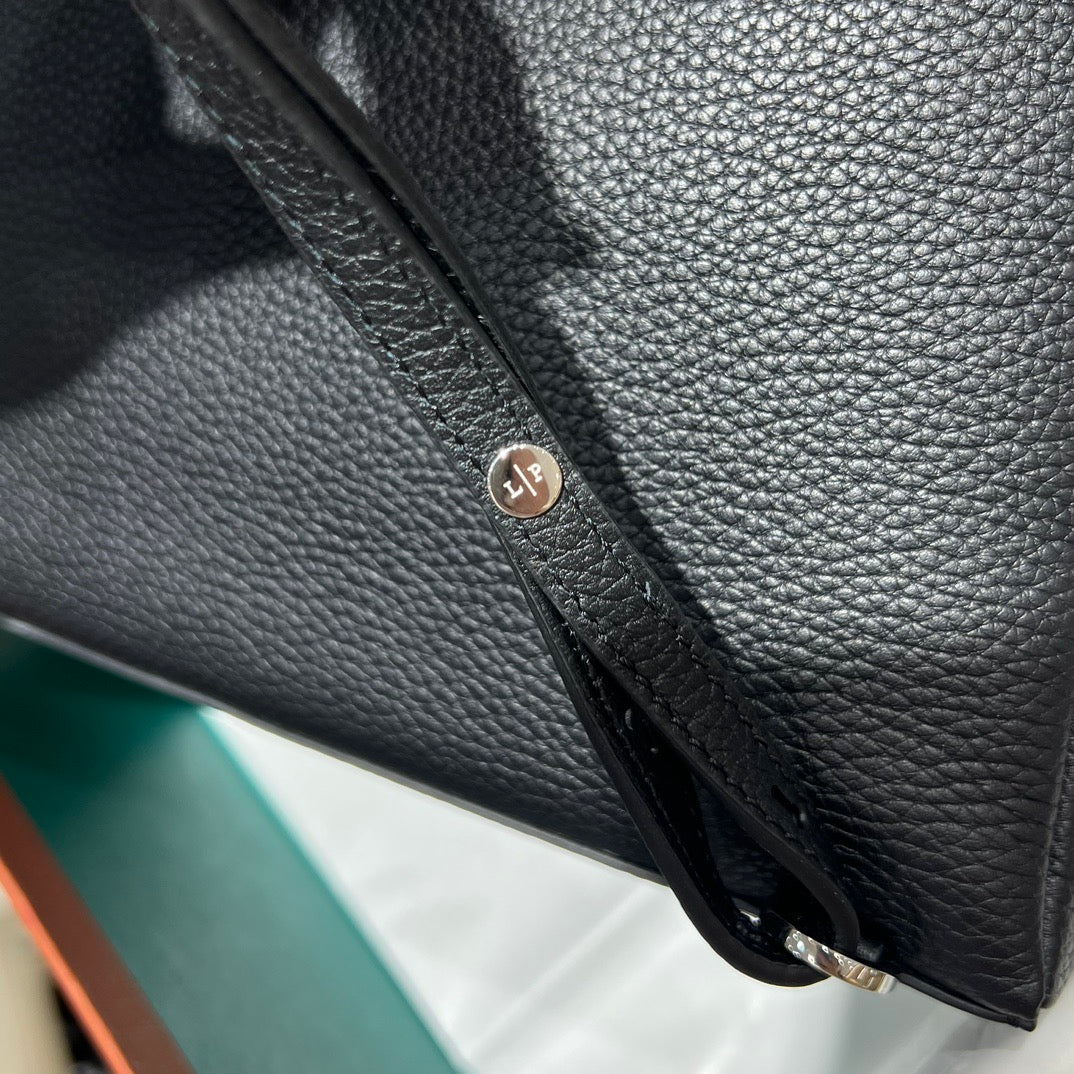 LP Extra Pocket L23.5 Backpack