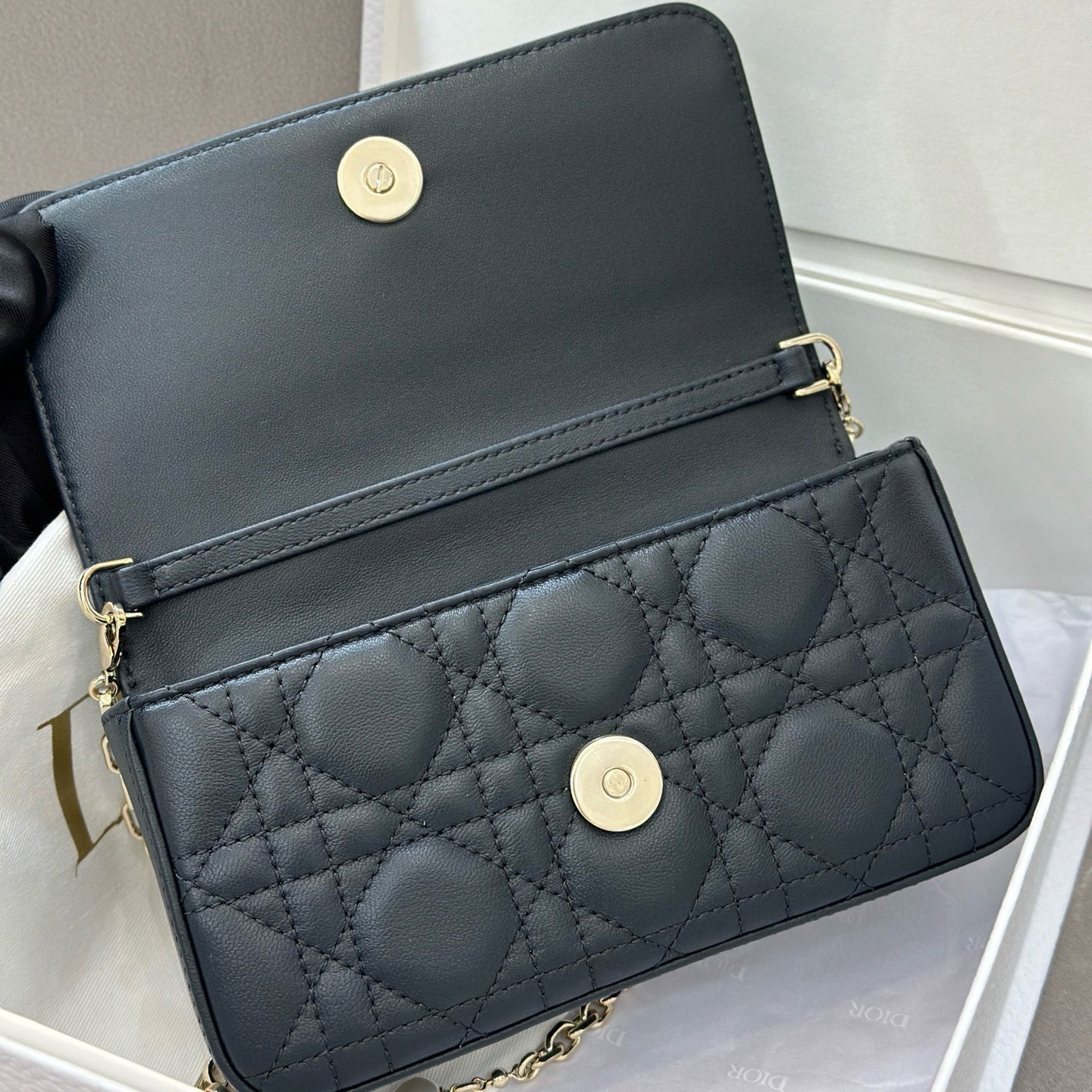 Dior WOC