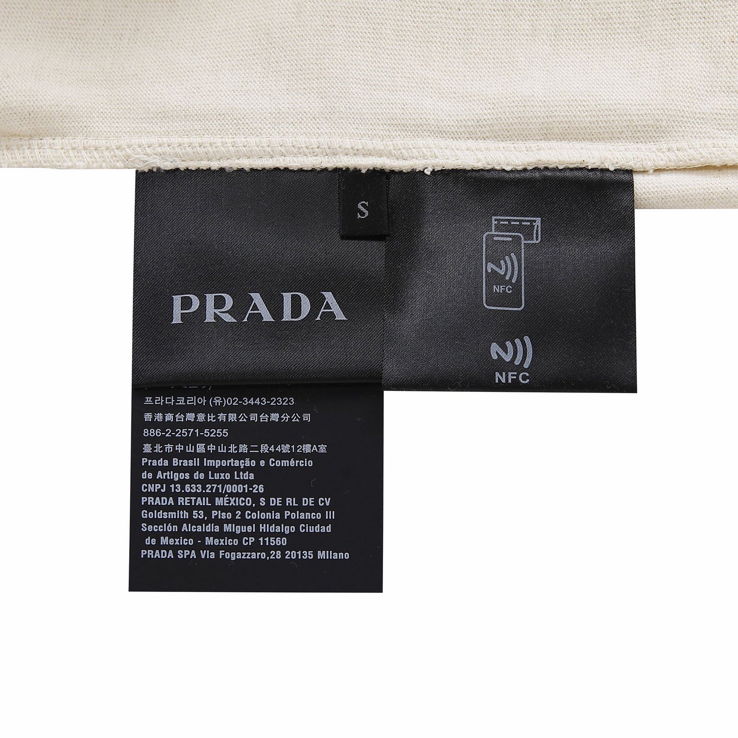 Camiseta Prada