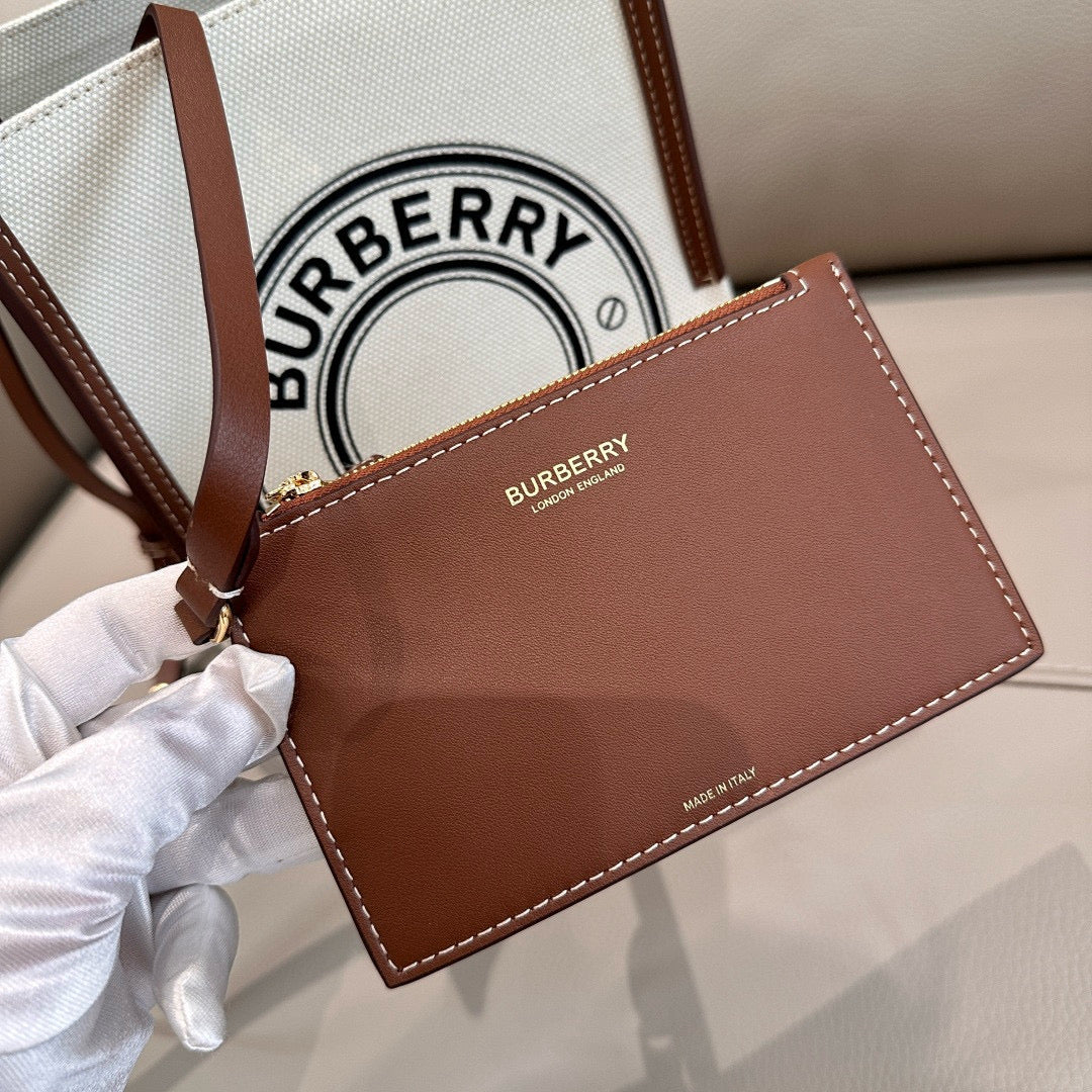 Burberry Peggy Bag