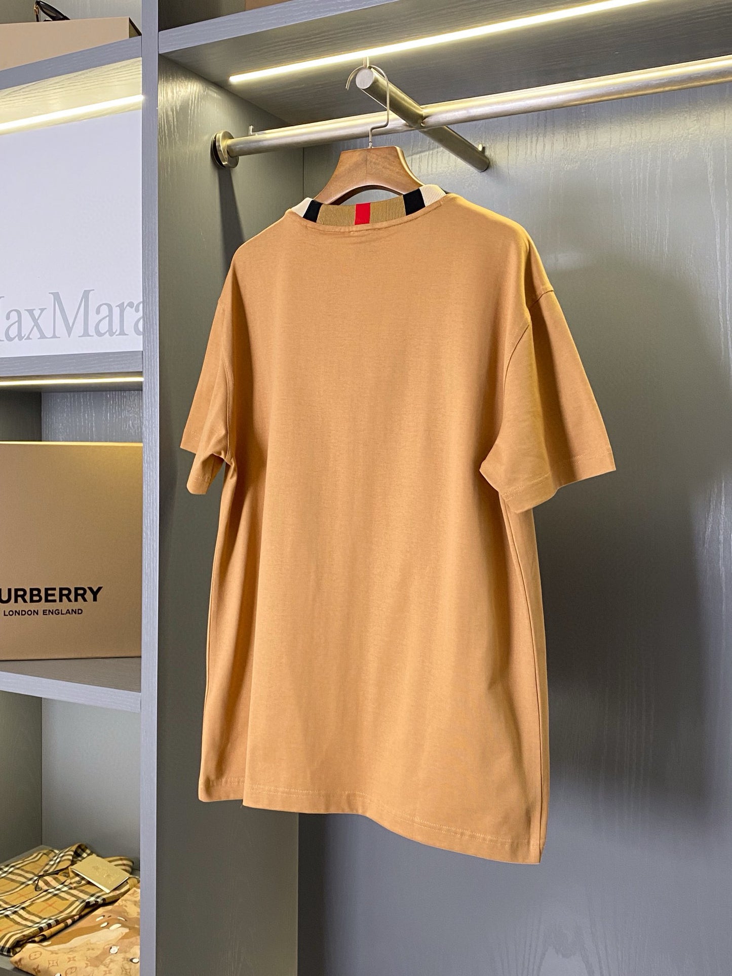 Burberry T-Shirt