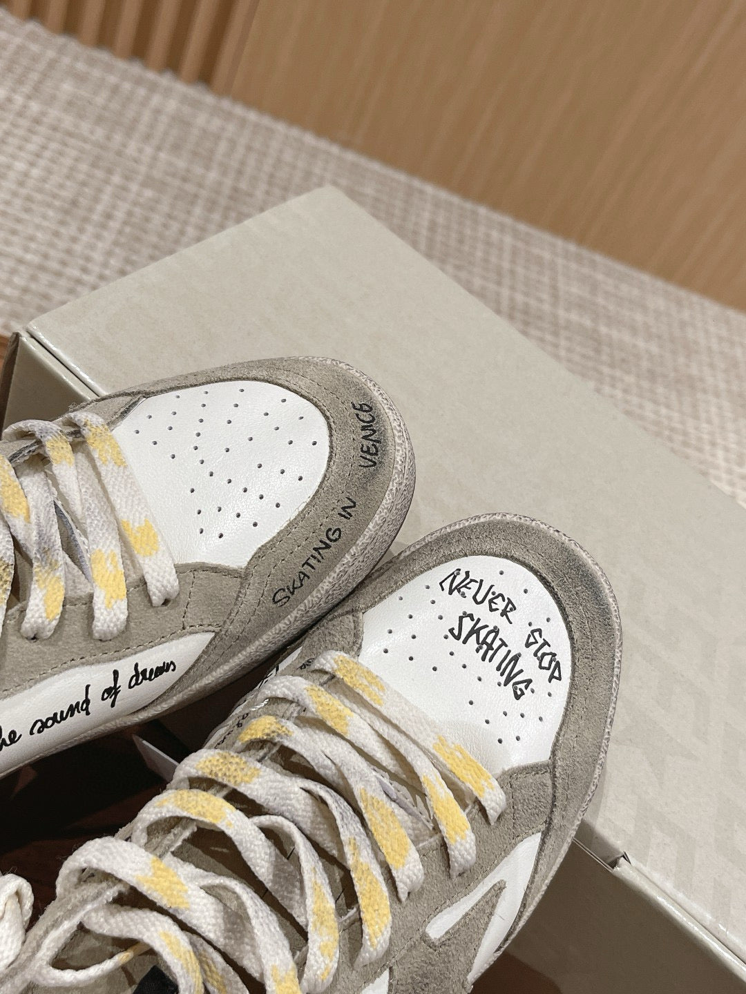 Golden Goose Sneaker