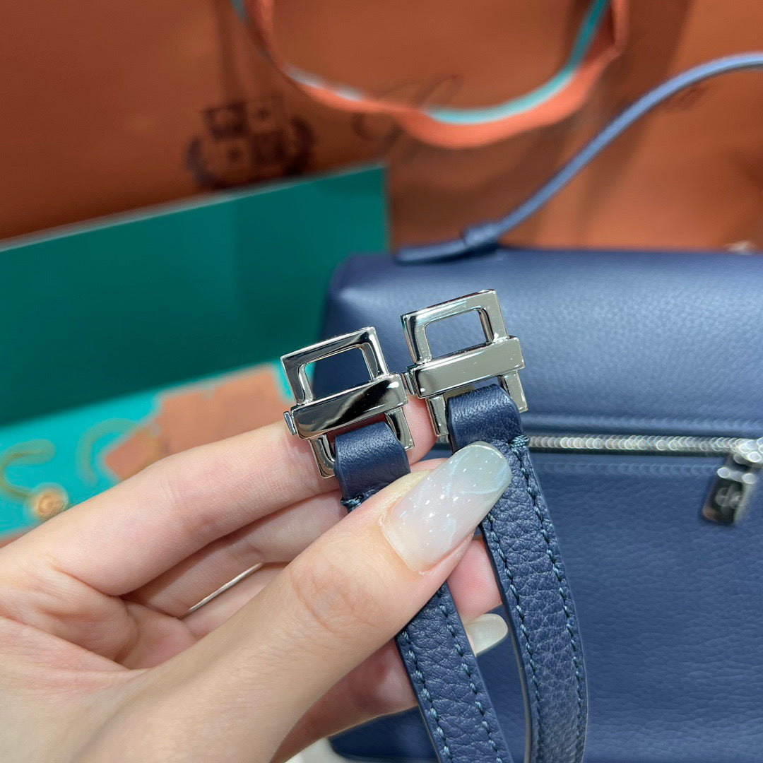 LP Extra Pocket L27 Handbag