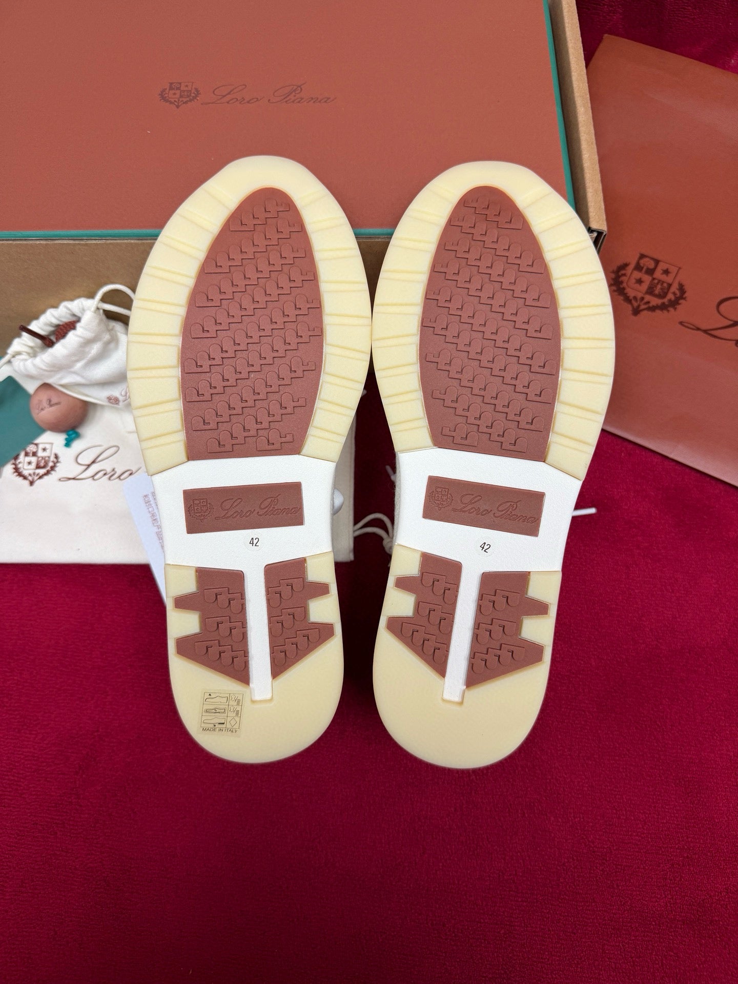 Loro Piana 360 Flexy Walk Sneakers