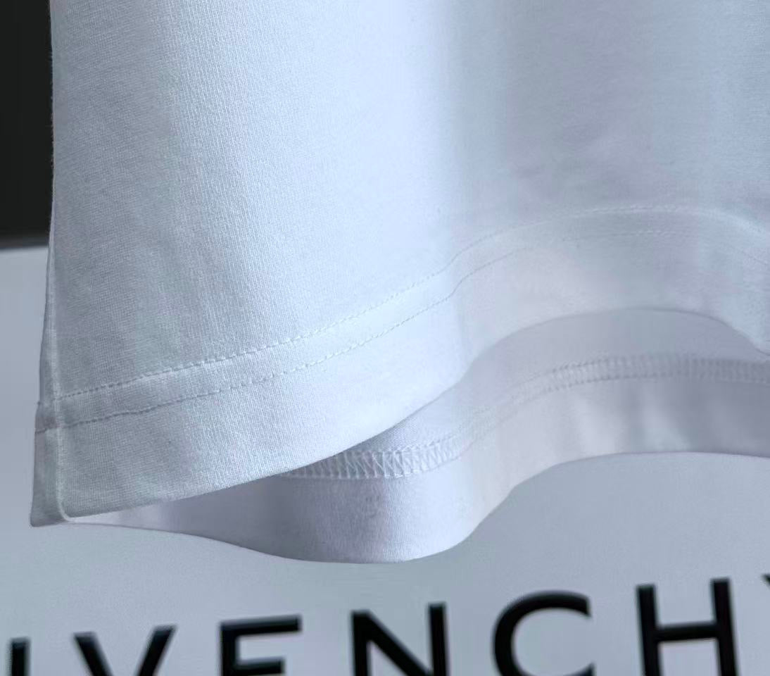 Givenchy T-Shirt