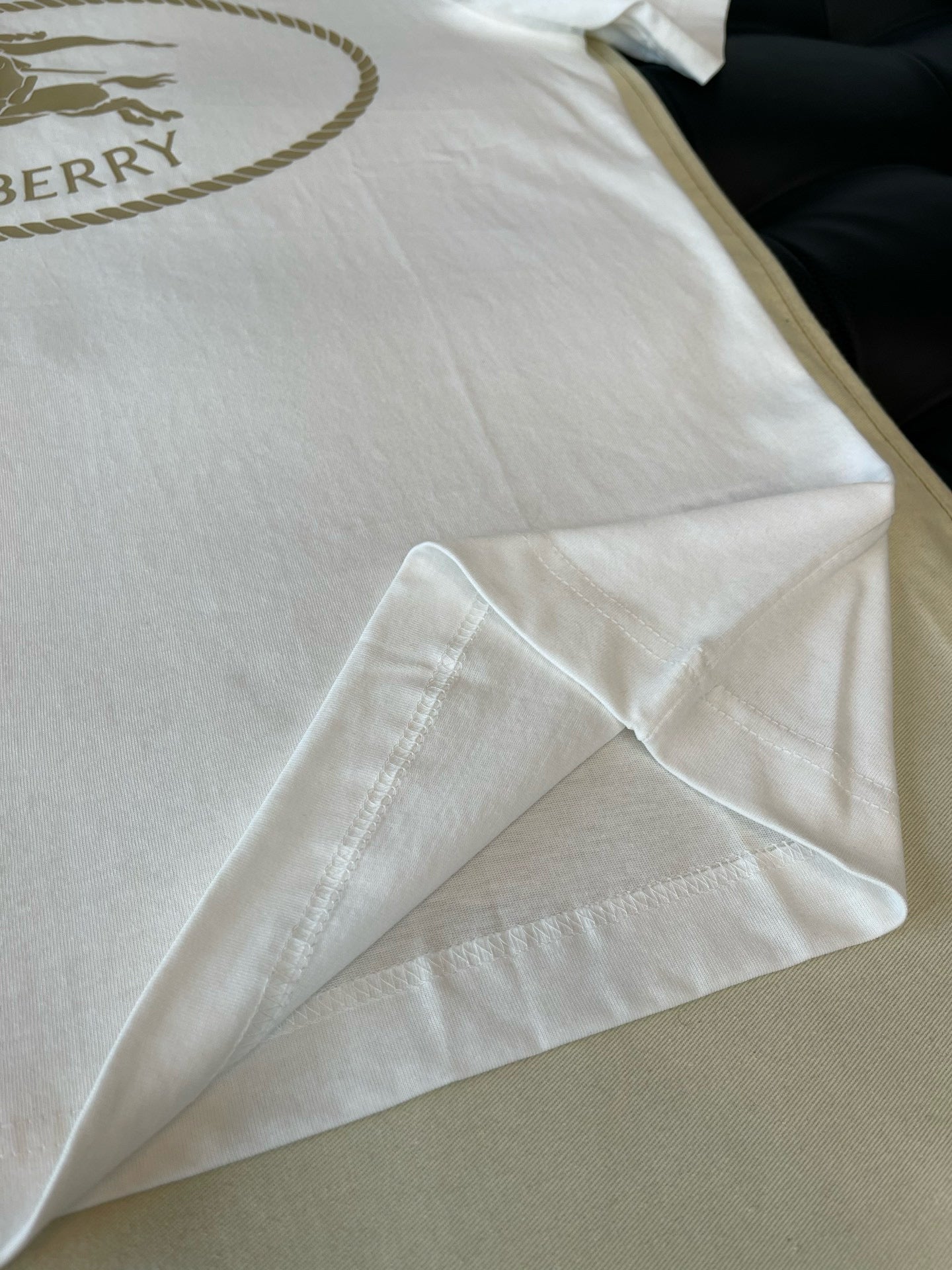Burberry T-Shirt