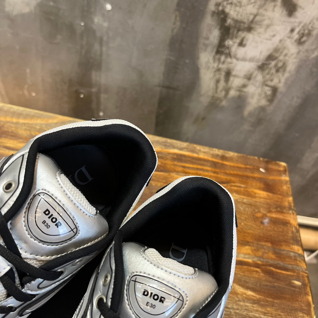 Dior Sneaker