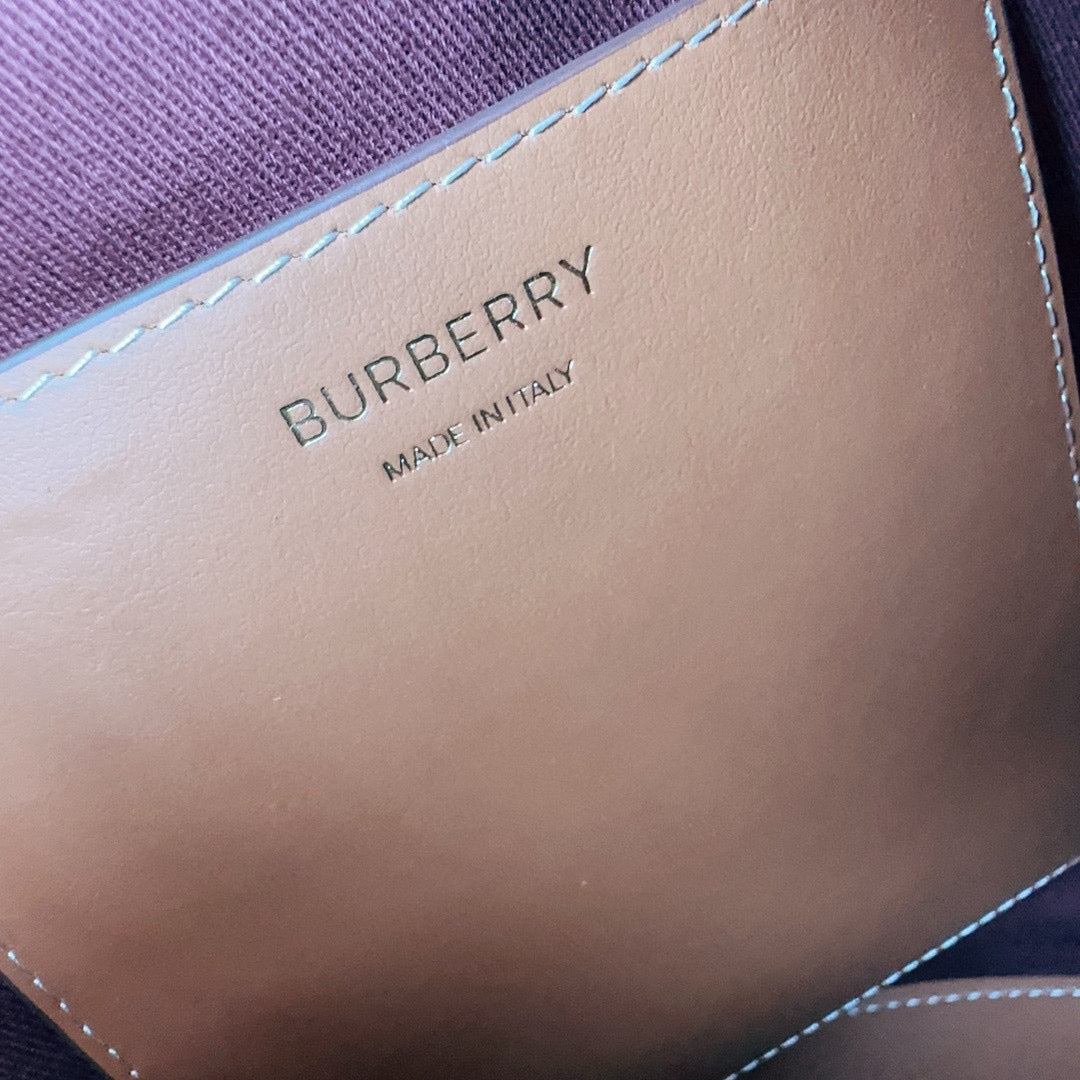 Burberry London Mini Bucket Bag(16CM*26CM*26CM)