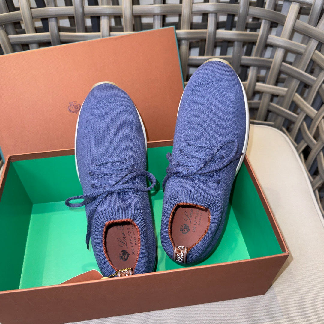 LP Sneakers