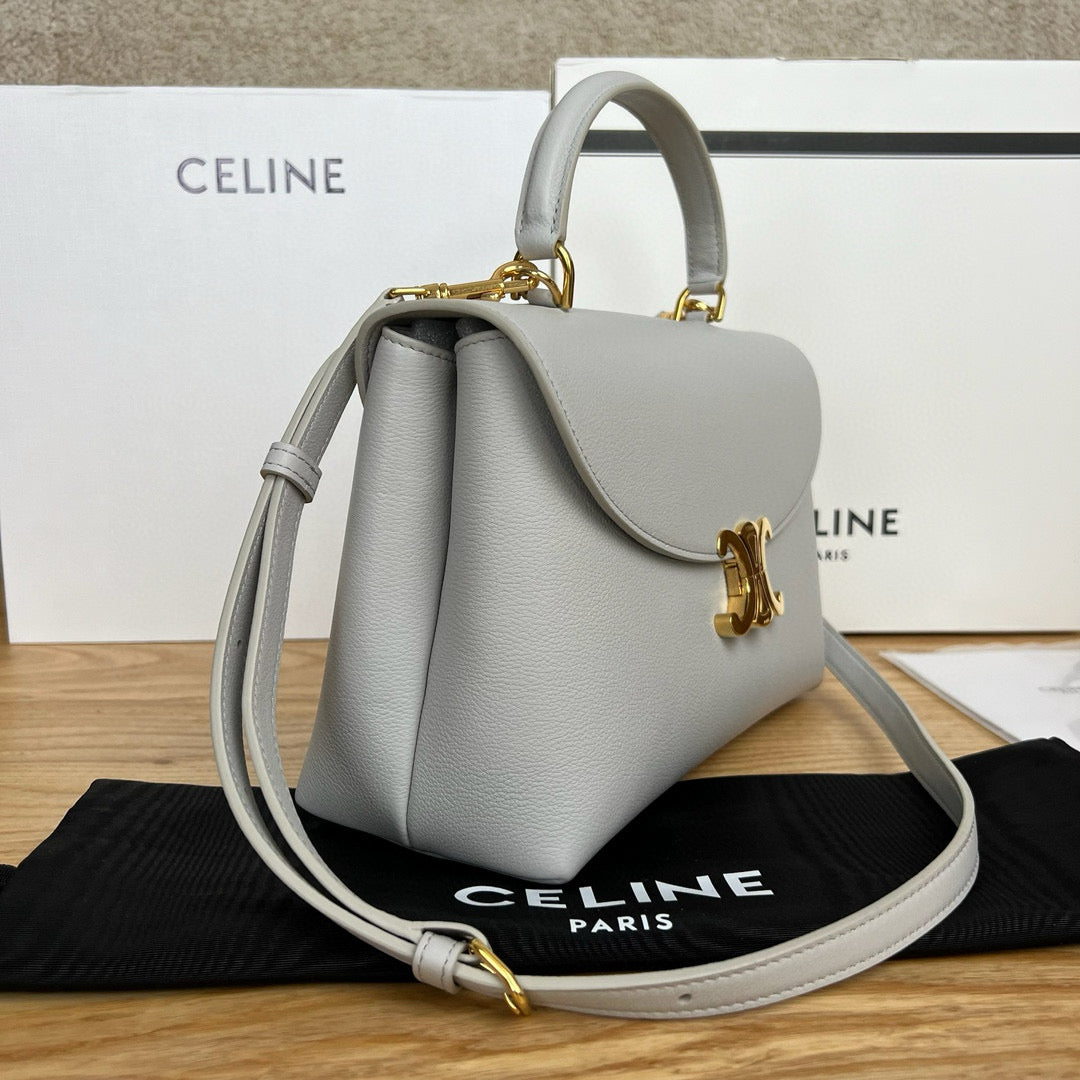 Celine Triomphe