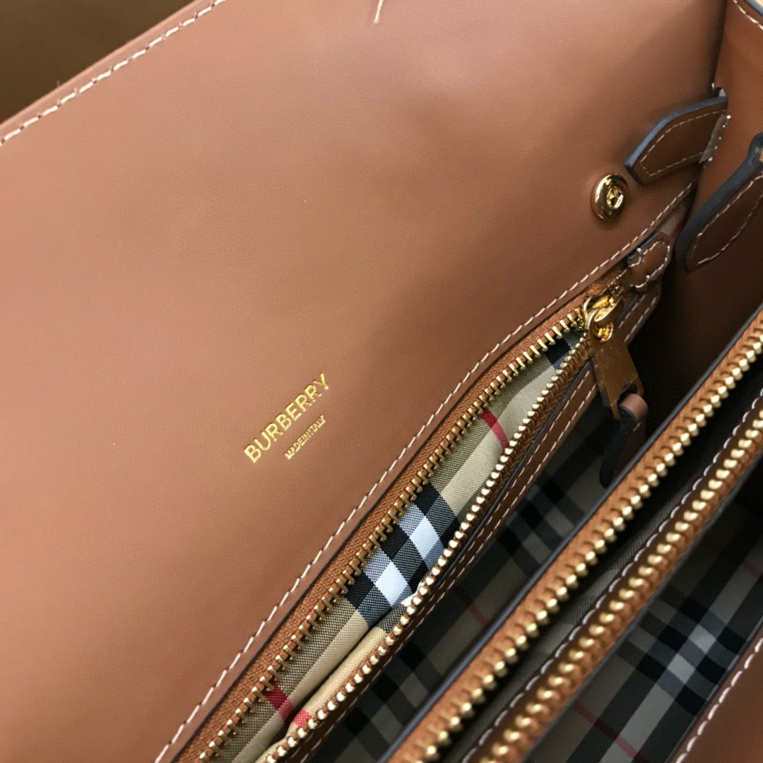 Burberry Vintage Two Handle Title Bag(32CM*15CM*25CM)