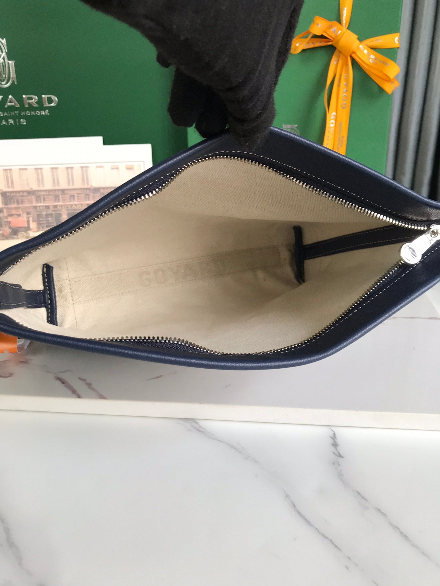 Goyard Conti