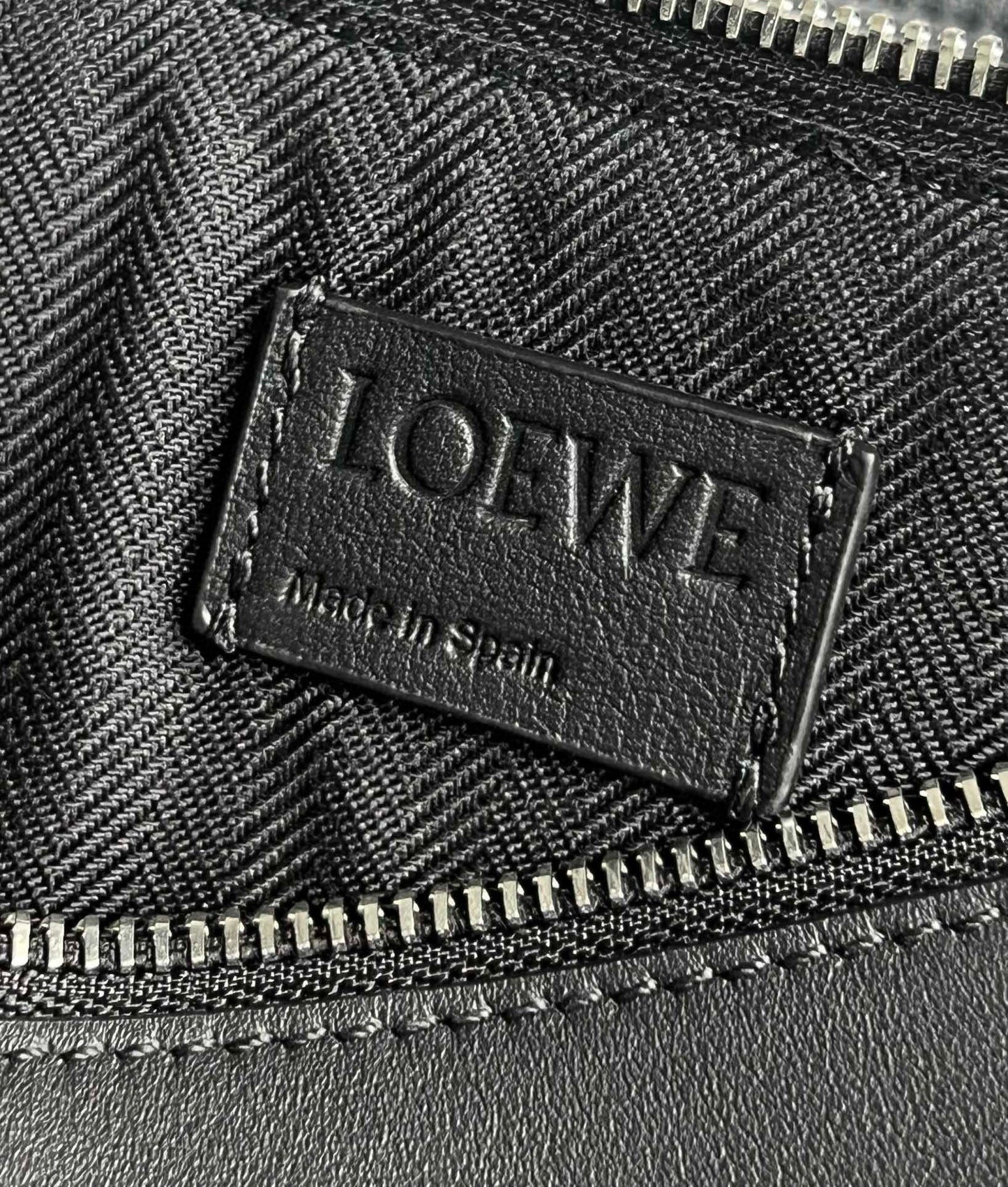 Loewe Puzzle Shoulder Bag(28x17x9.5cm)