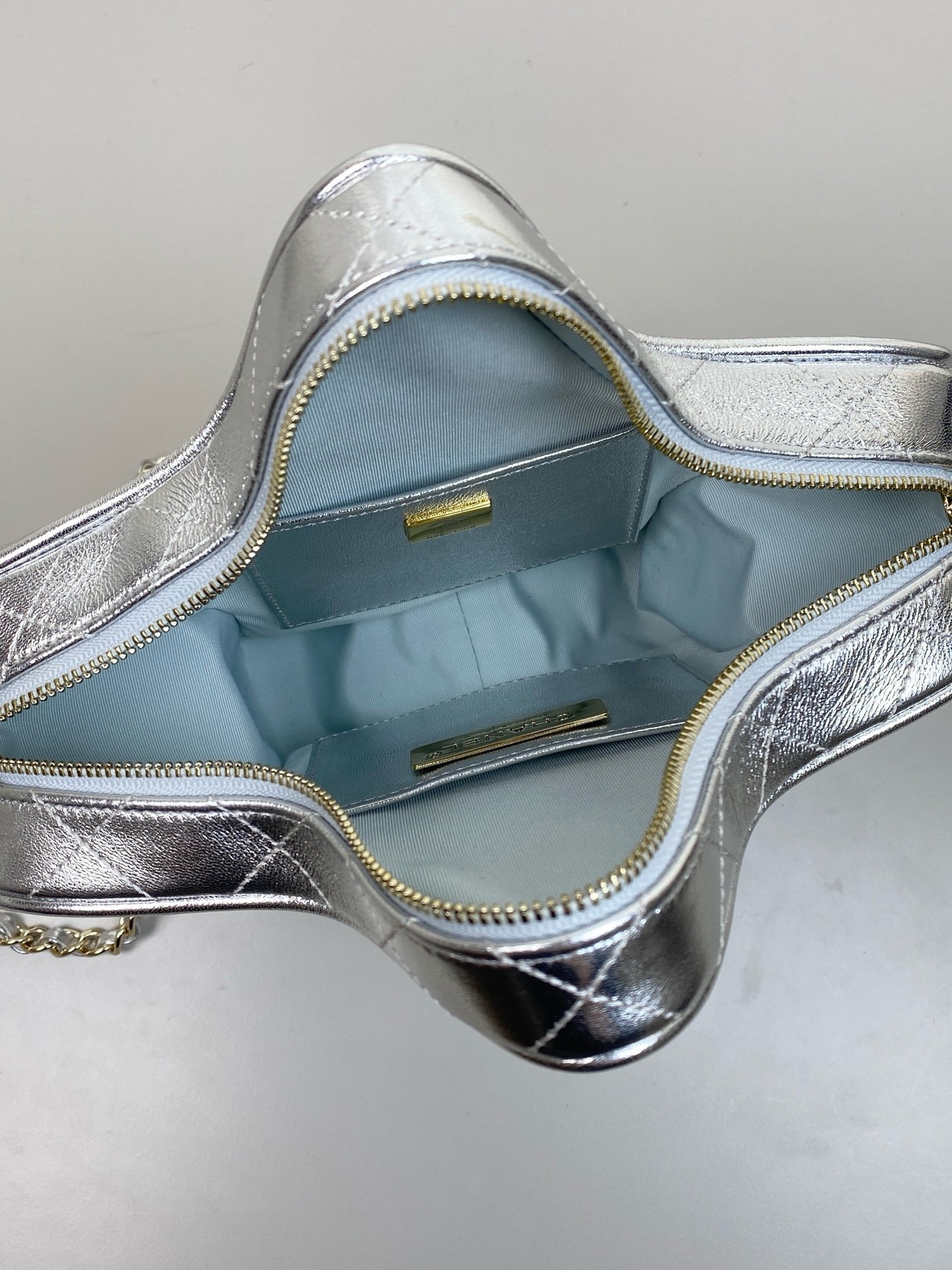 Bolso estrella Chanel 24C