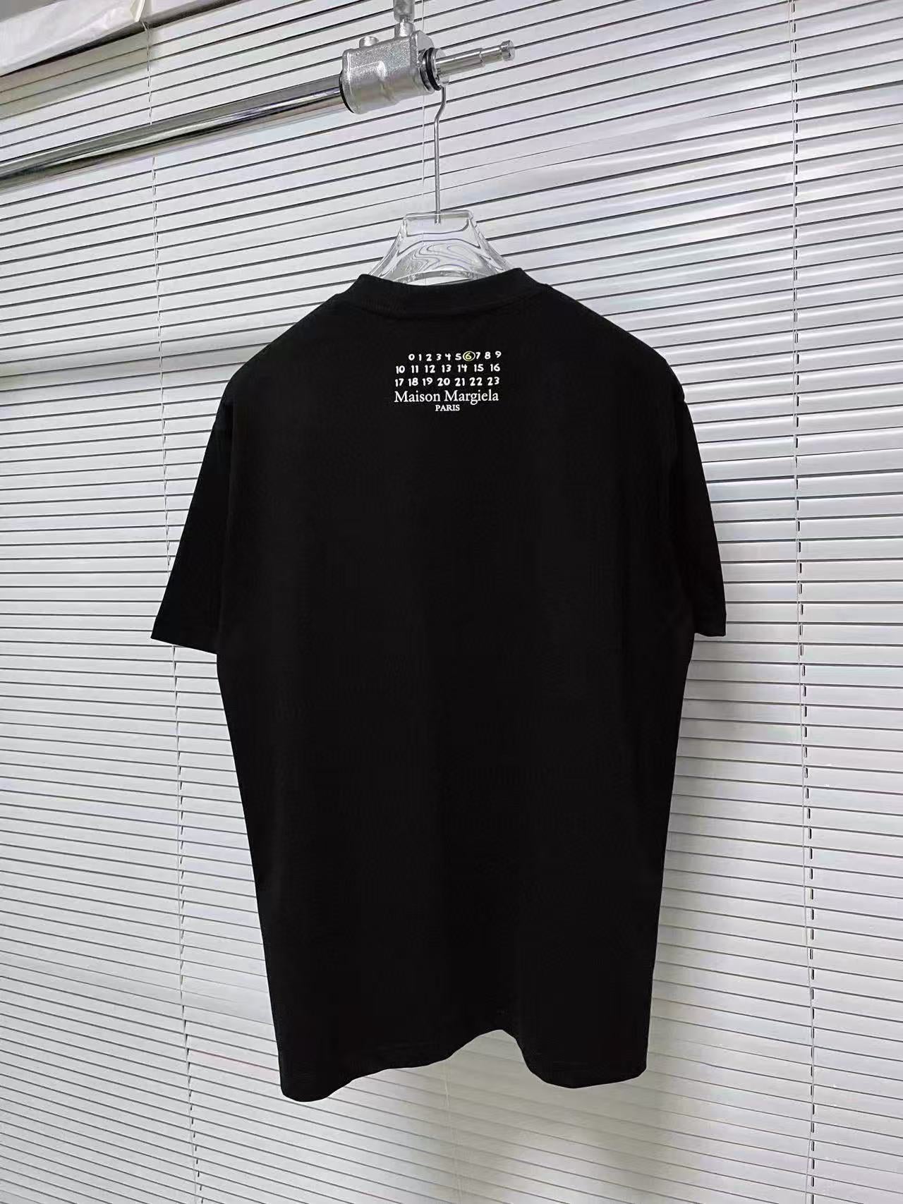 MM6 T-Shirt (Size L / Chest 122)