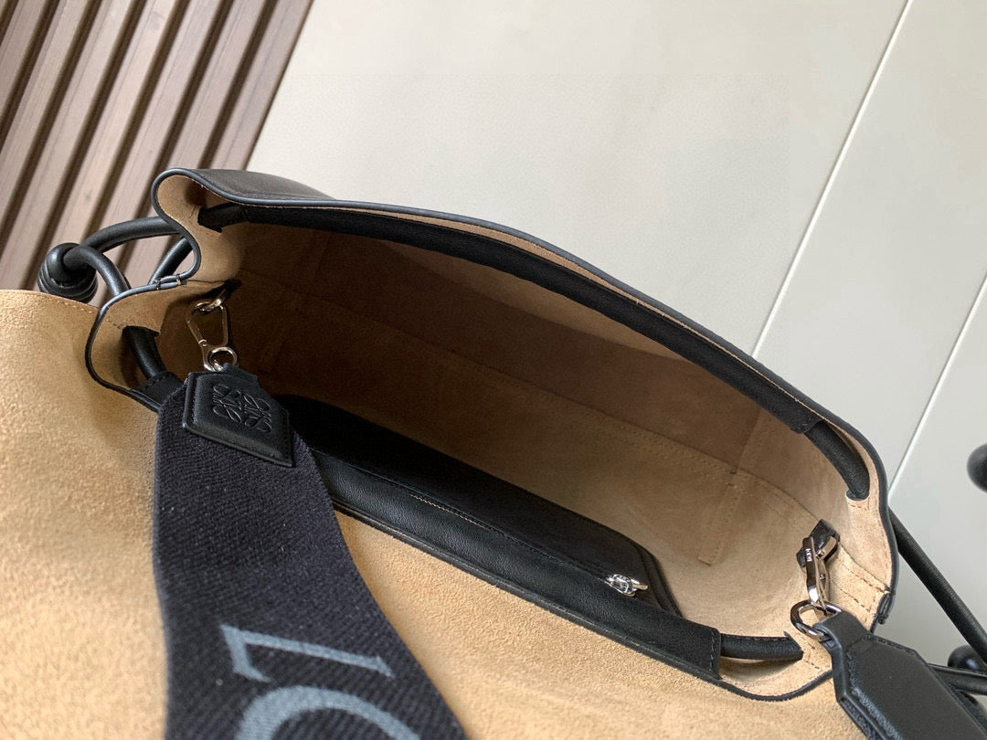 Loewe Messenger Bag
