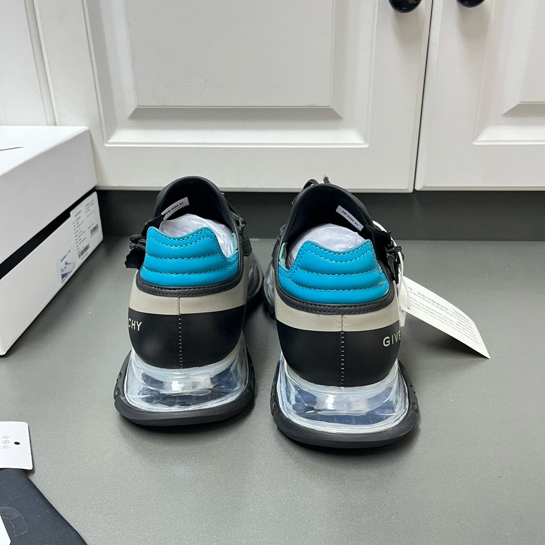 Givenchy Sneakers