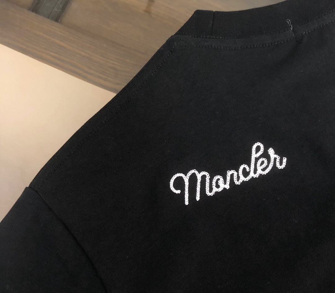 Moncler T-shirt