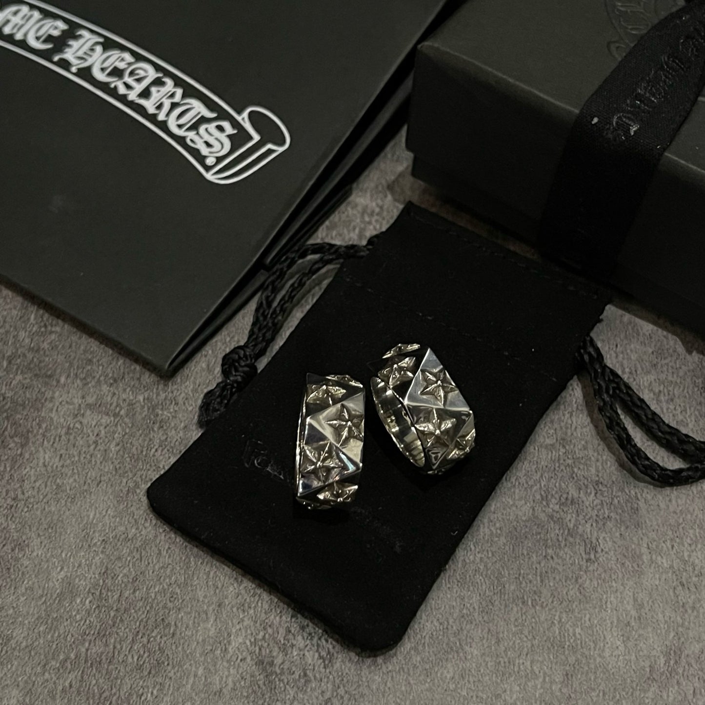 Anillo Corazones Cromados