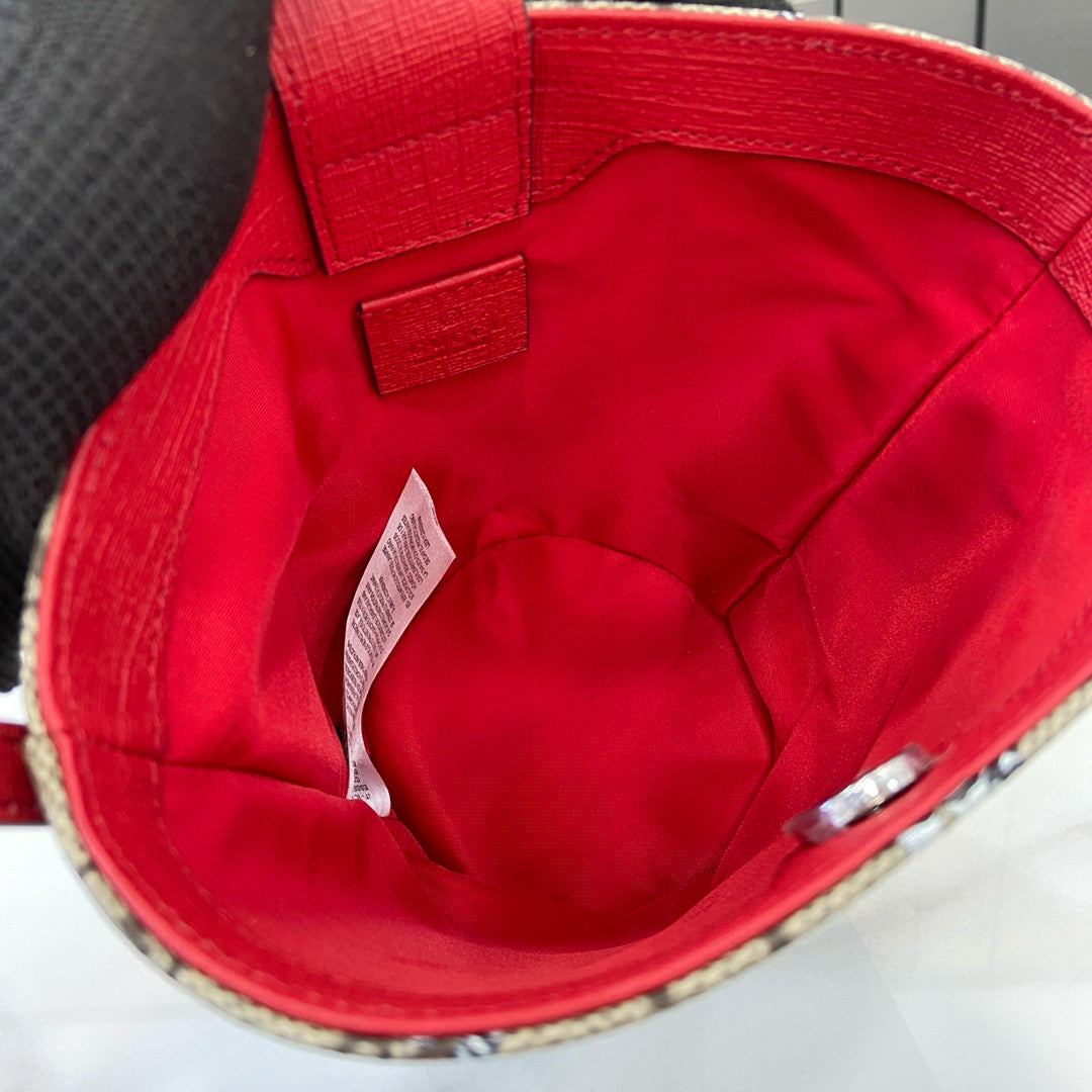 GC Bucket Bag