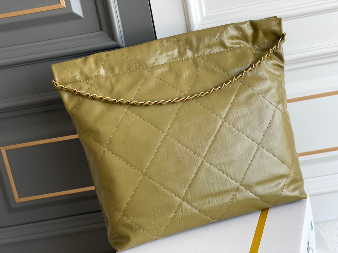 Chanel 23A 22Bolsa (42cm)