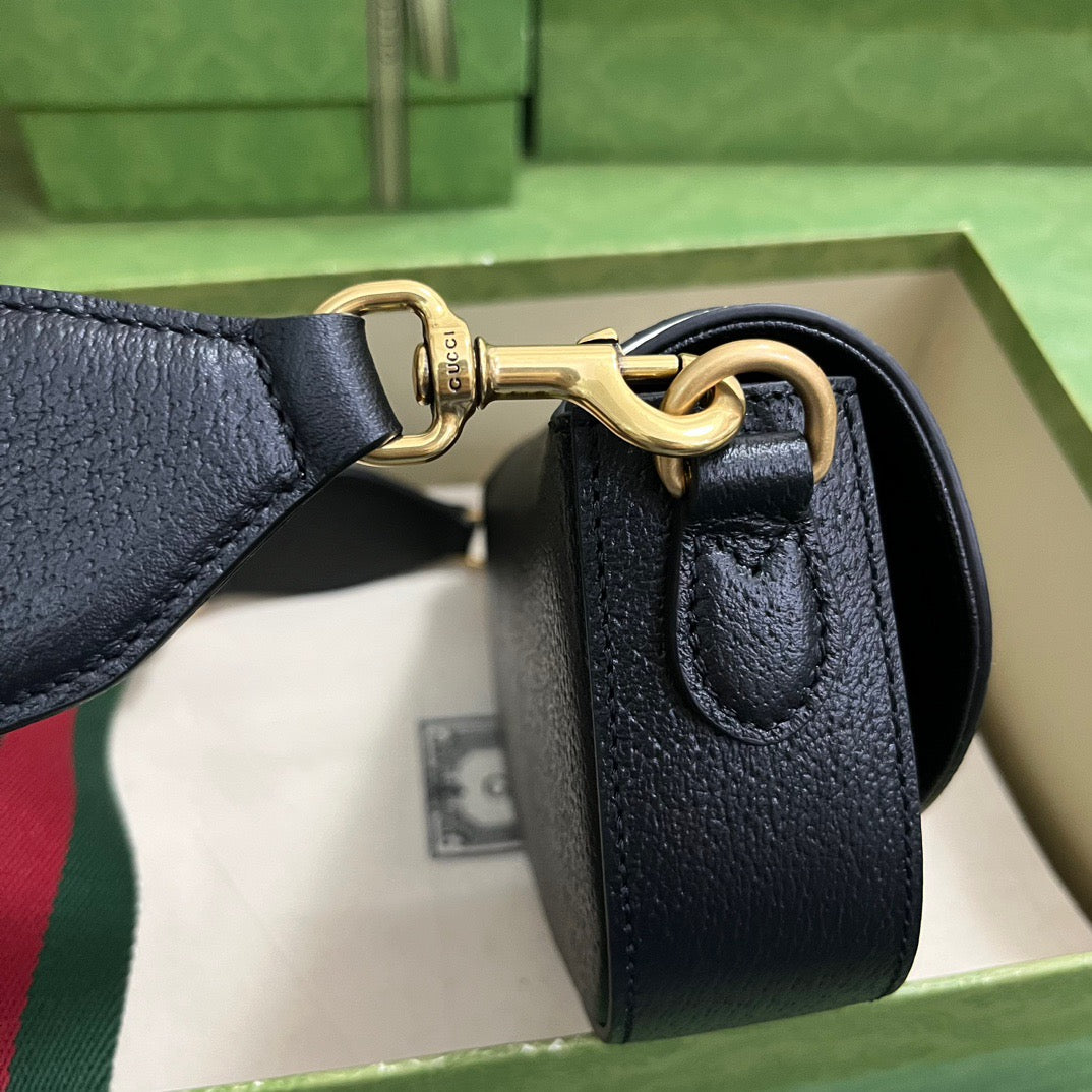 Gucci Messenger Bag