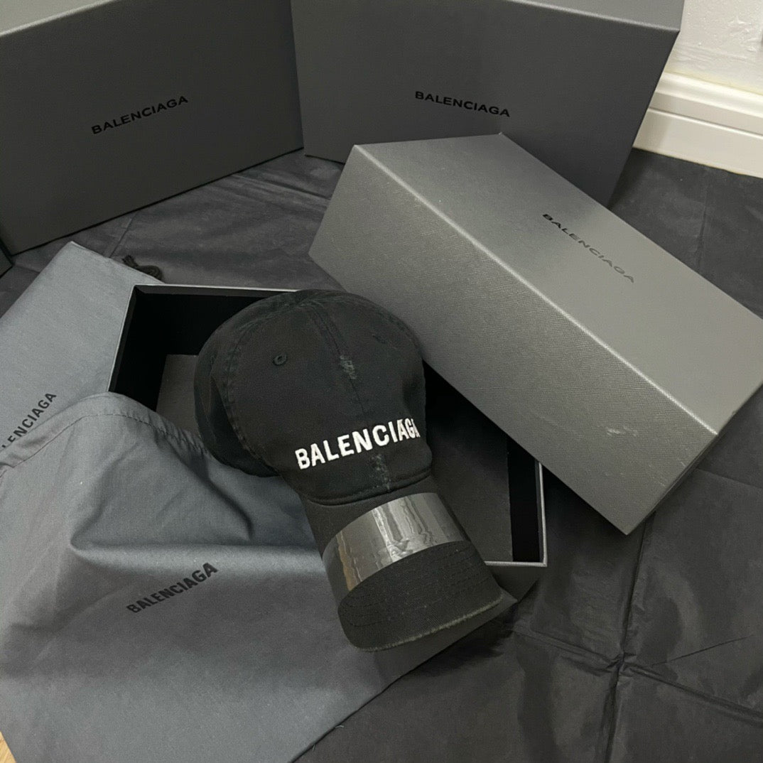 Balenciaga Cap