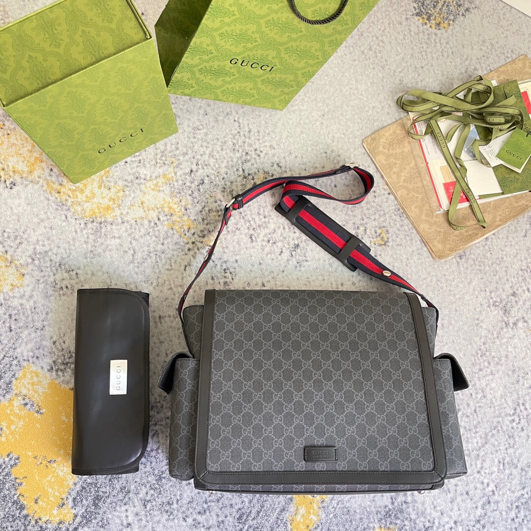 Gucci Messenger Bag