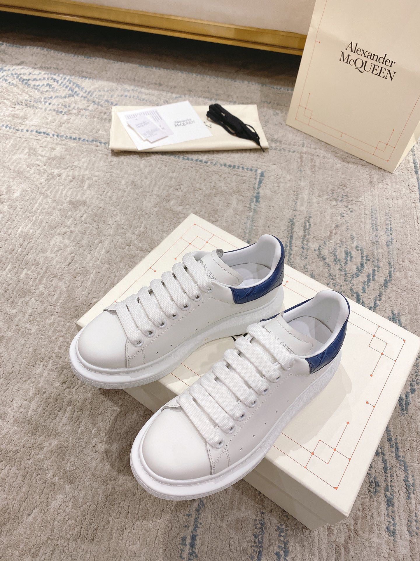 Alexander McQueen Sneakers