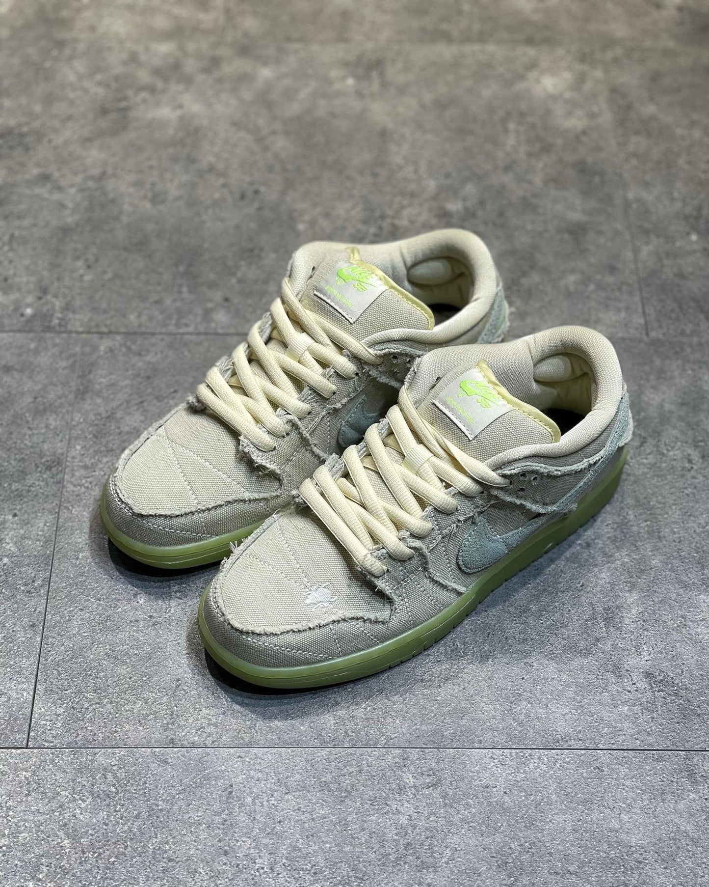 Nike SB Dunk Low Momia