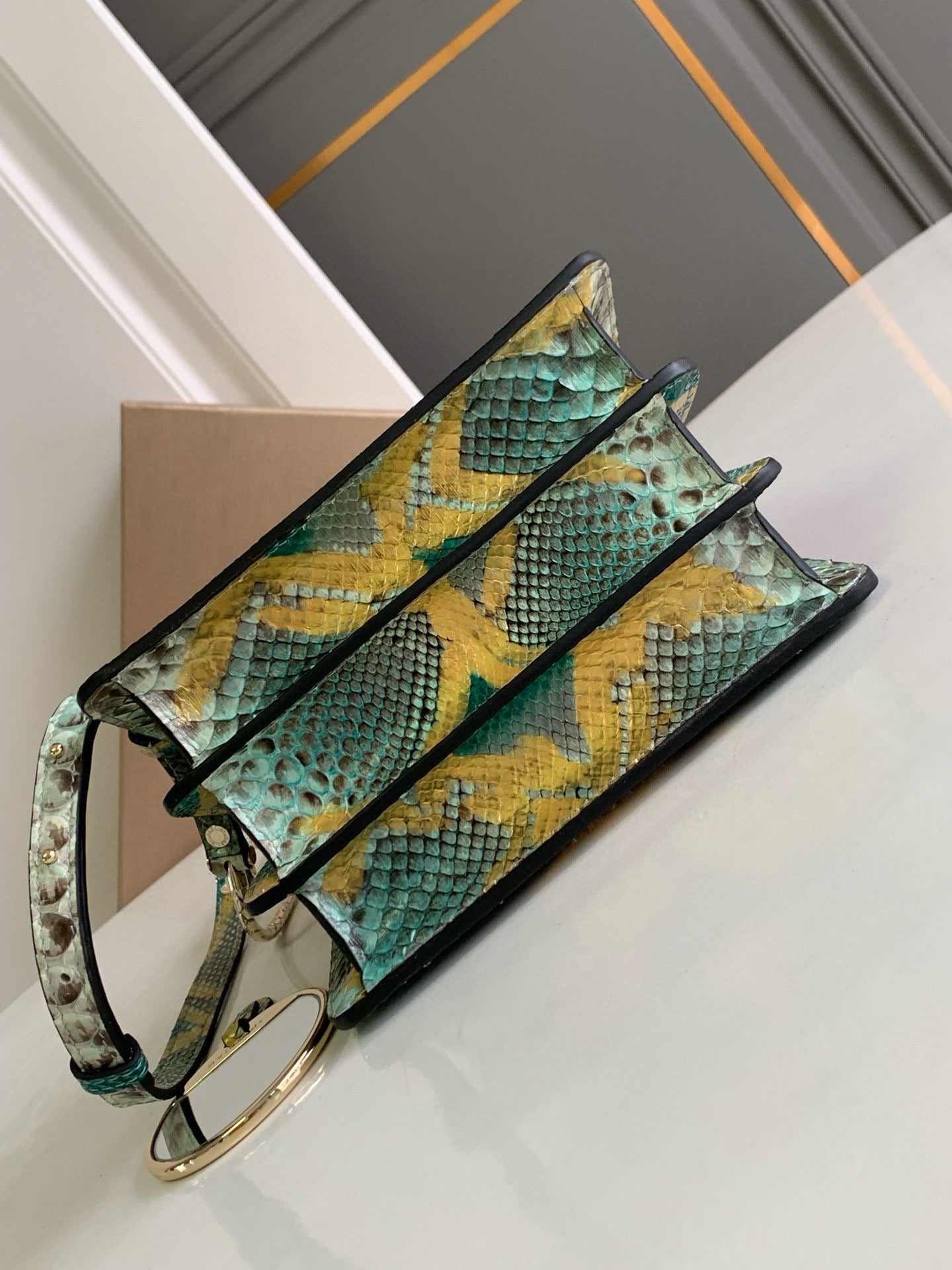 Bvlgari Serpenti Forever Handbag(18CM*15CM*9.5CM)