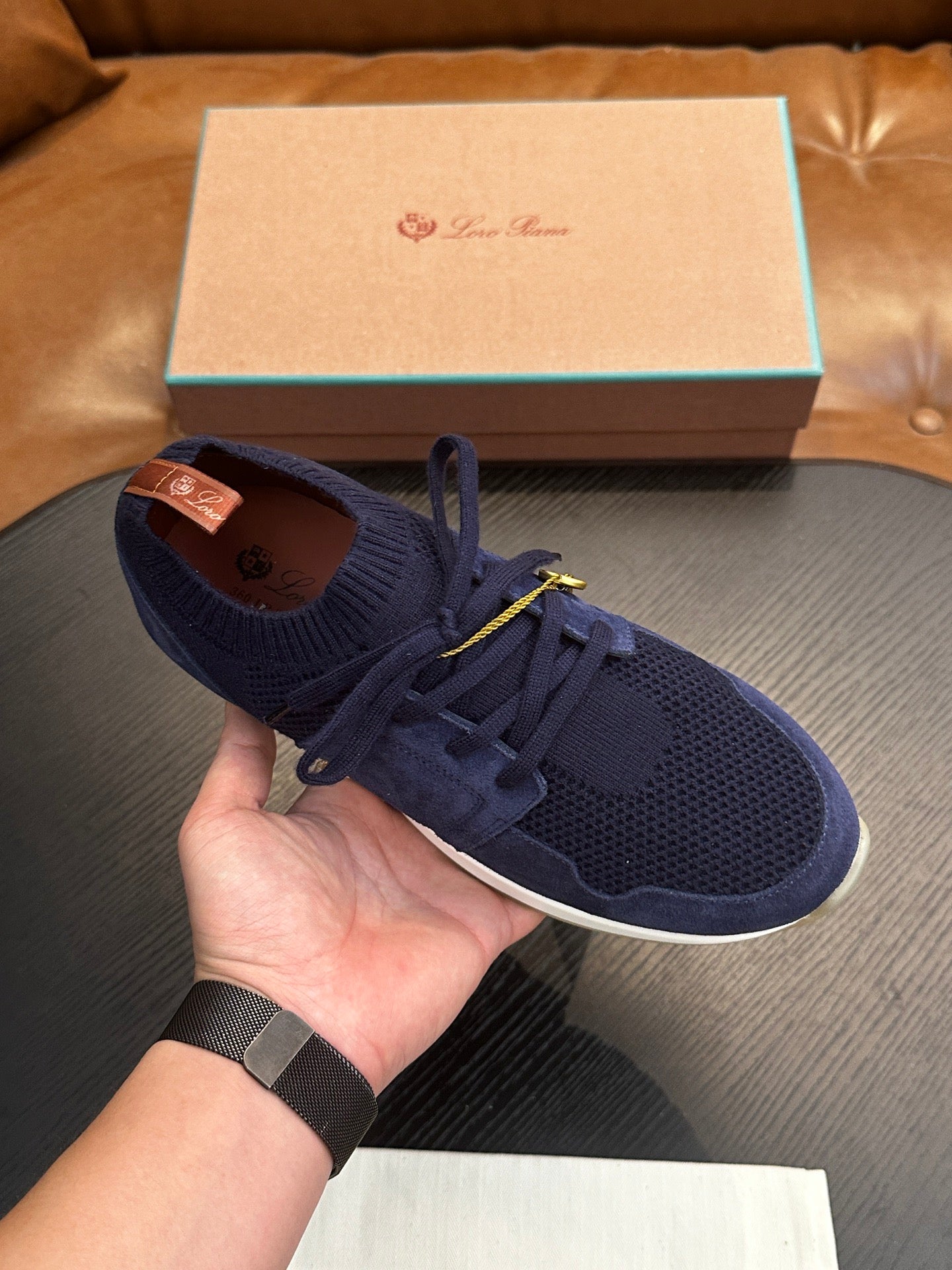 LP Sneakers