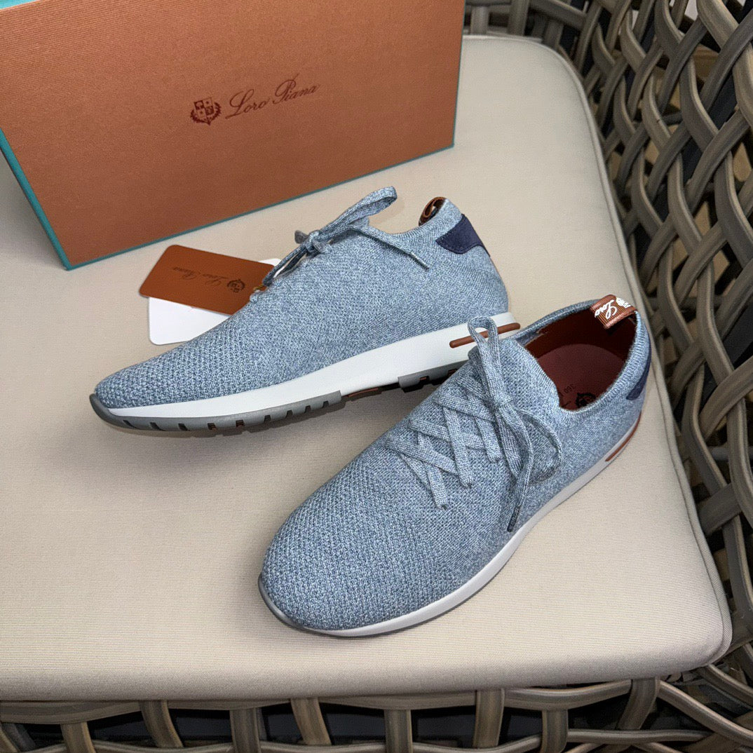 LP Sneakers