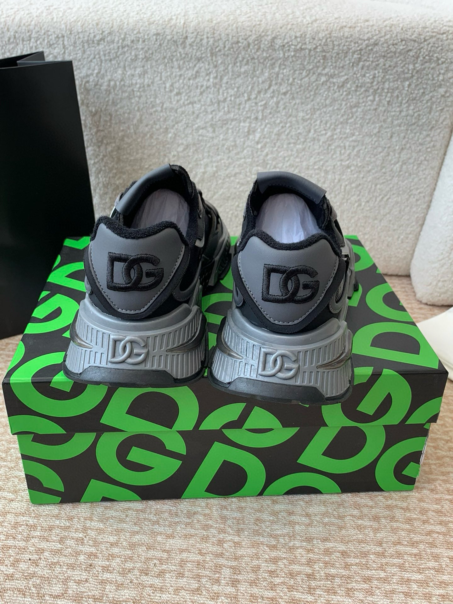 DG Sneakers