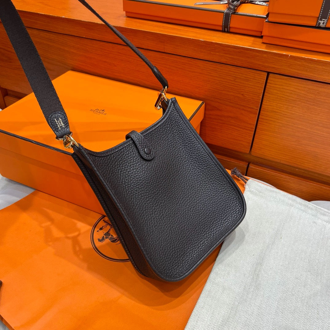 Hermes Evelyne 17
