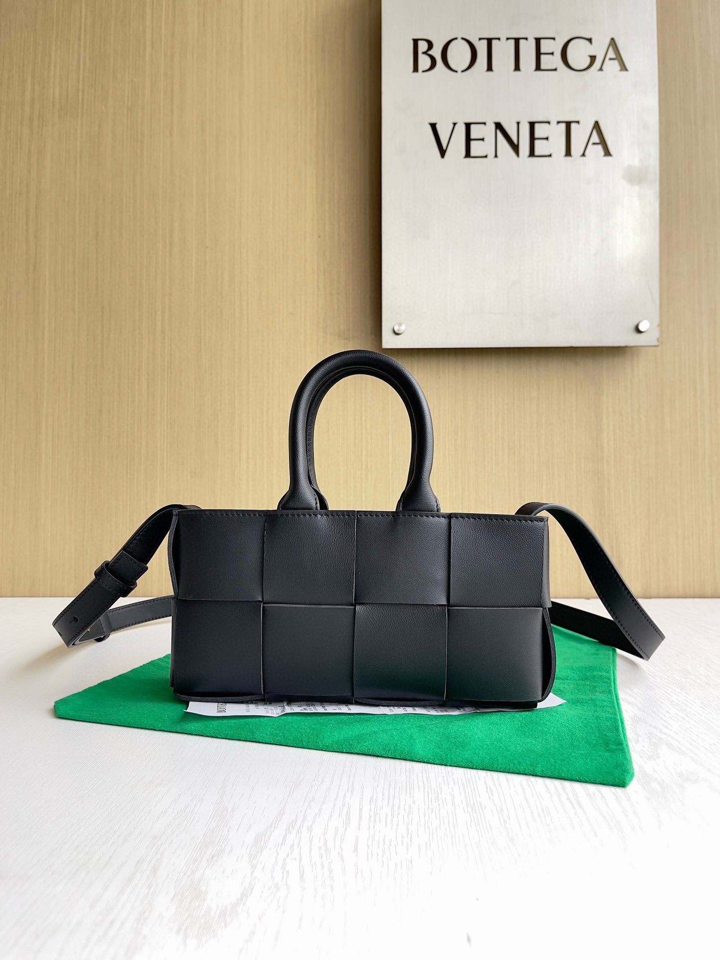BV Arco Tote Bag