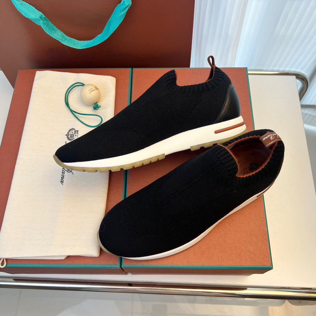 LP Sneakers