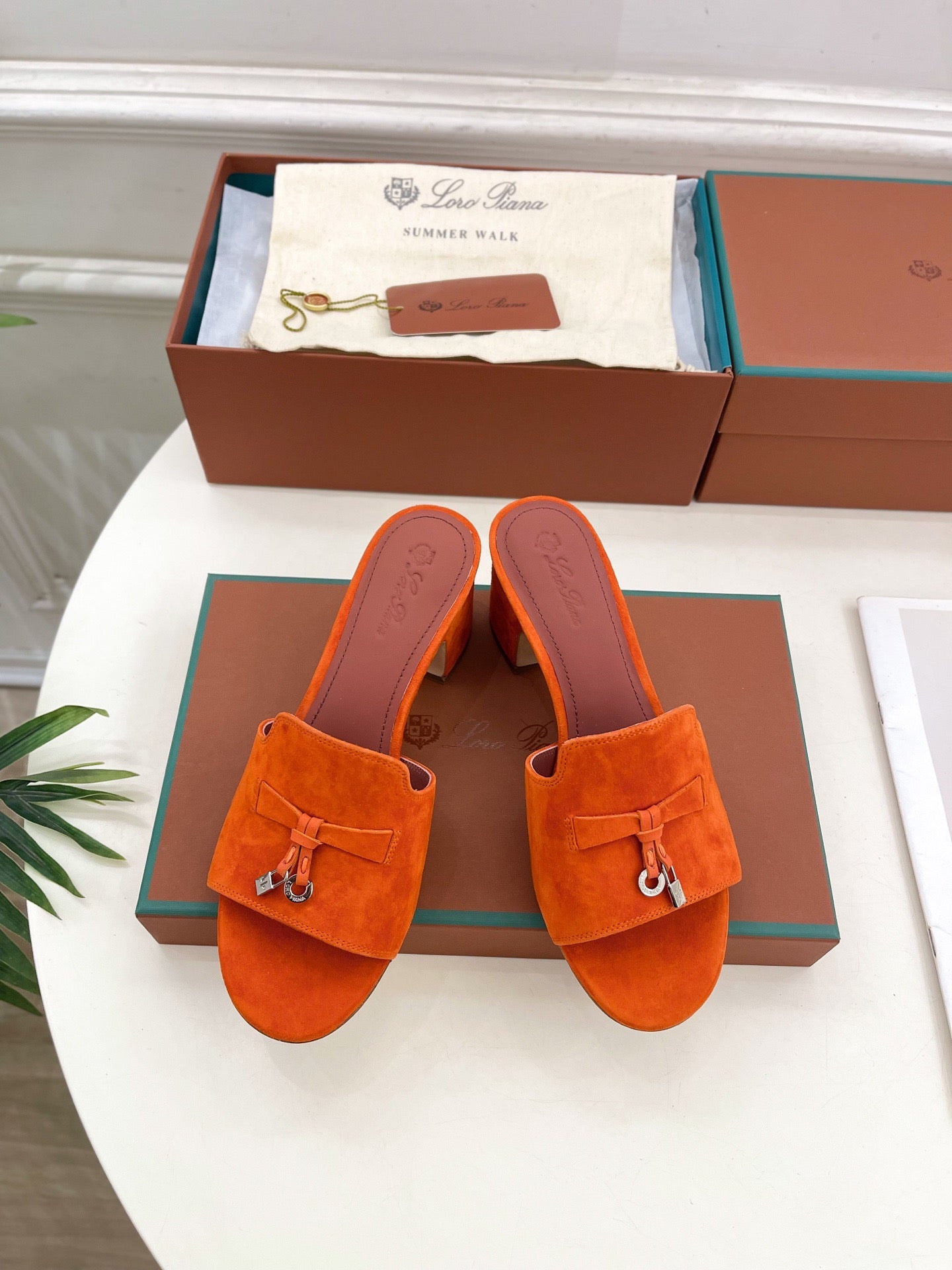 LP Sandals