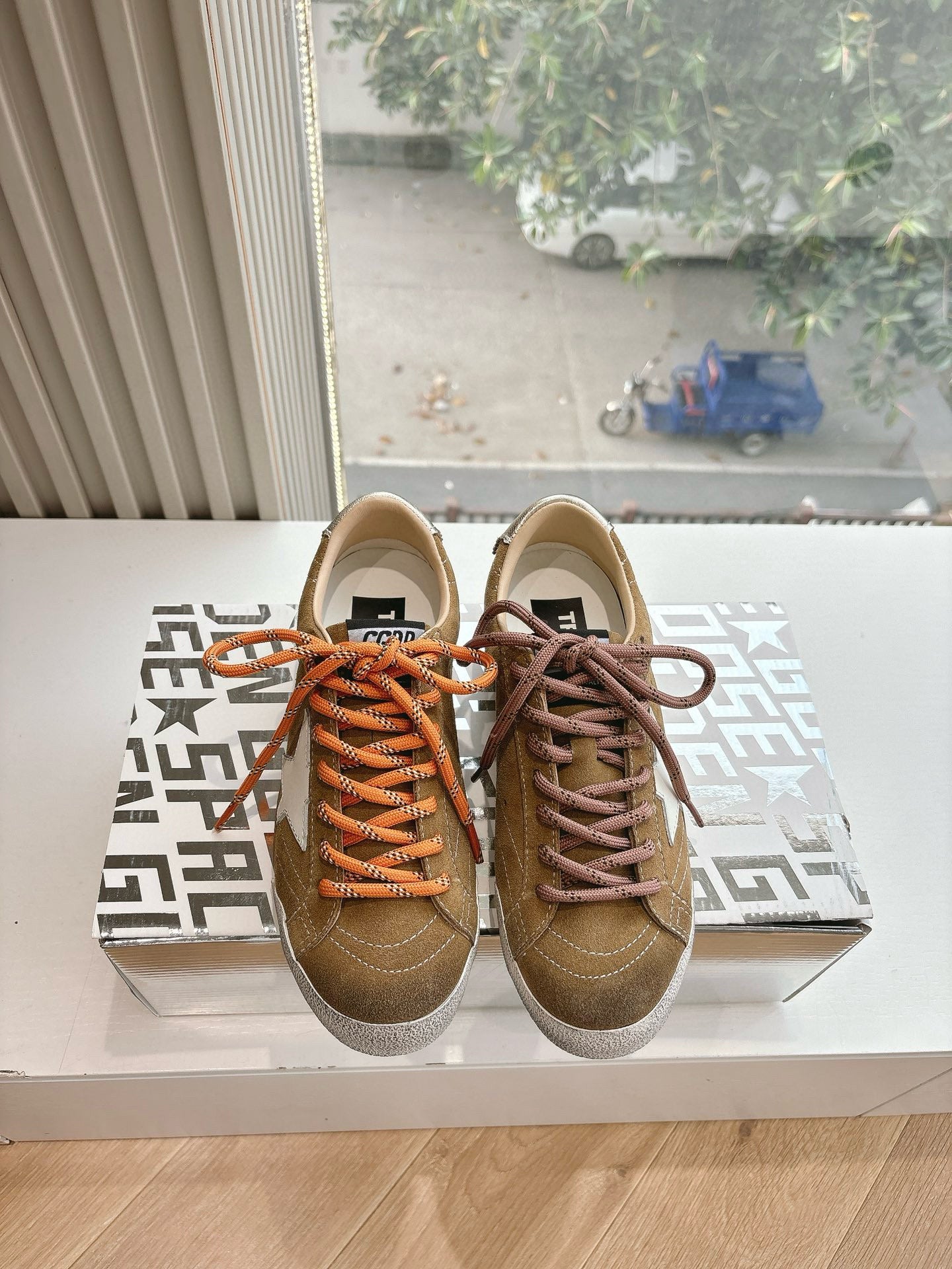 Golden Goose Sneaker