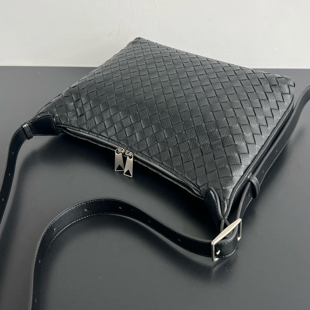 BV Hobo Bag 35x29.5x8.5CM