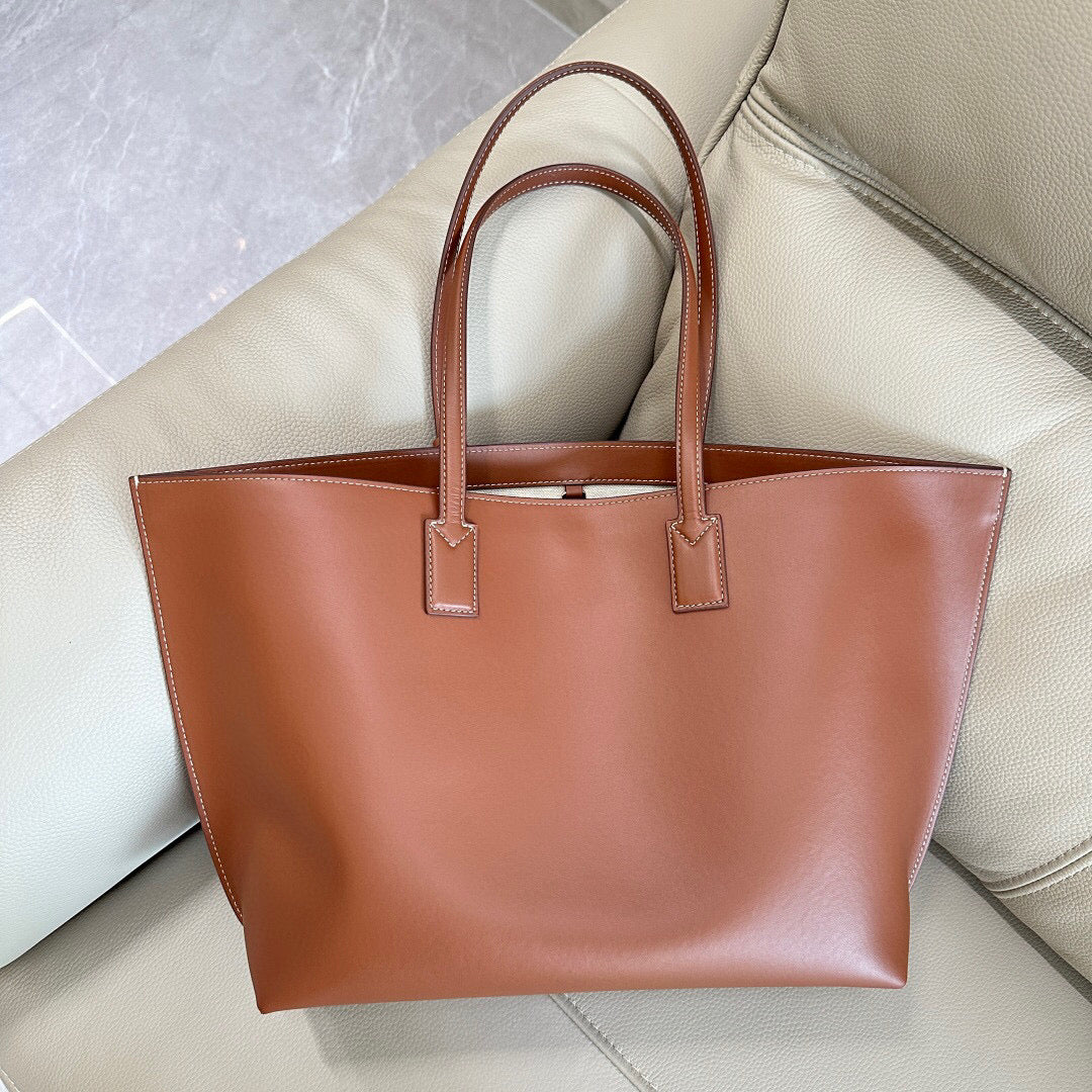 Burberry Tote